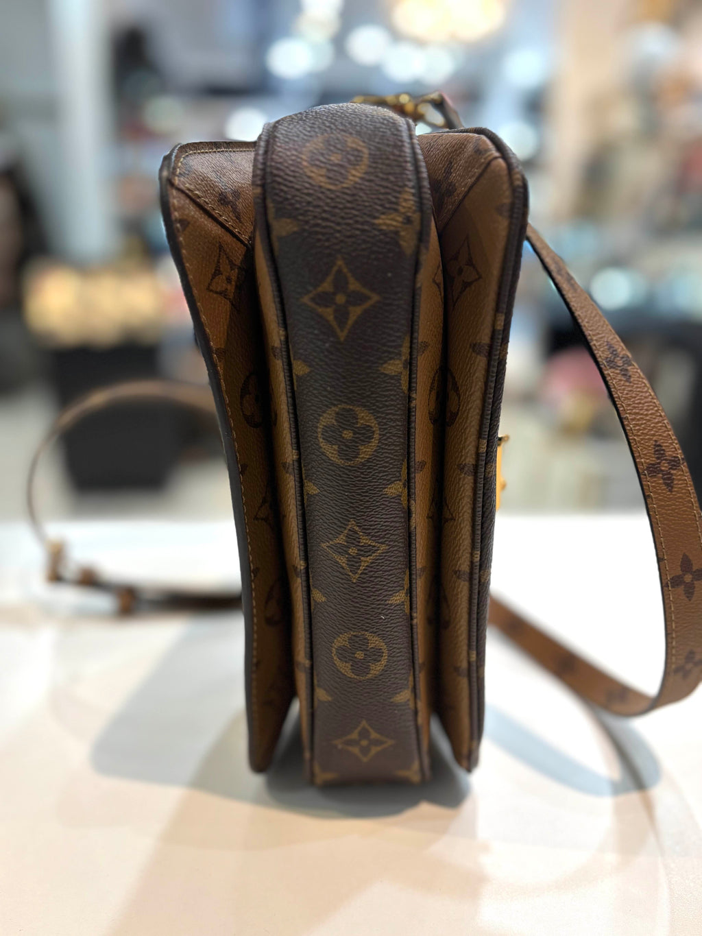 LOUIS VUITTON REVERSE MONOGRAM POCHETTE METIS BAG