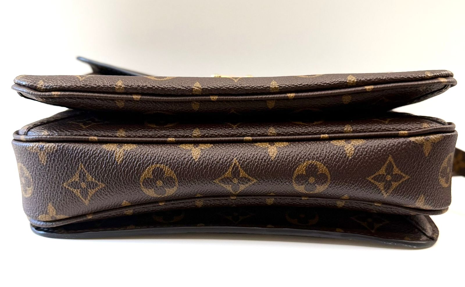LOUIS VUITTON MONOGRAM POCHETTE MÉTIS CROSSBODY BAG