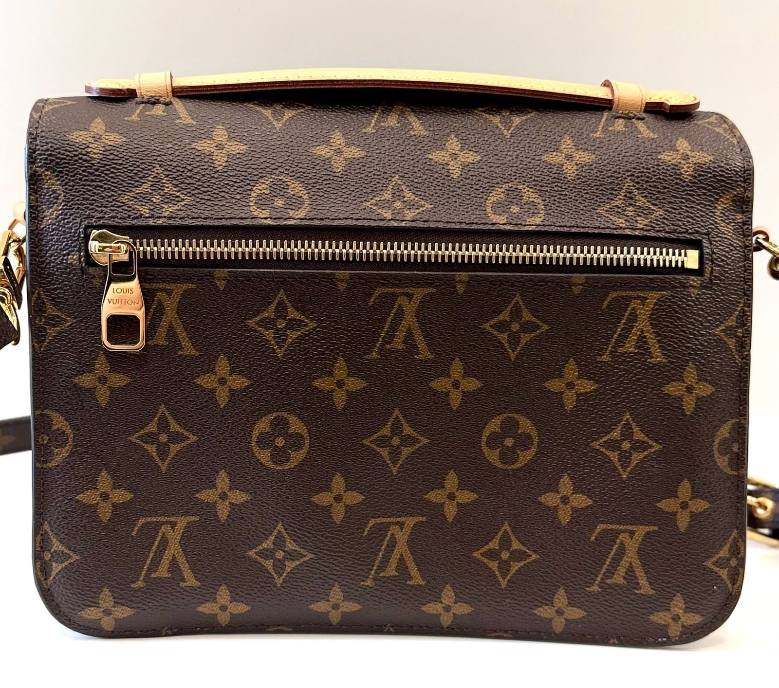 LOUIS VUITTON MONOGRAM POCHETTE MÉTIS CROSSBODY BAG
