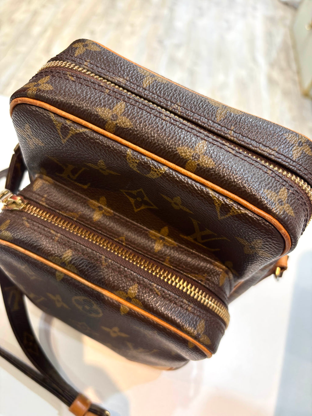 LOUIS VUITTON MONOGRAM AMAZONE VINTAGE PM BAG