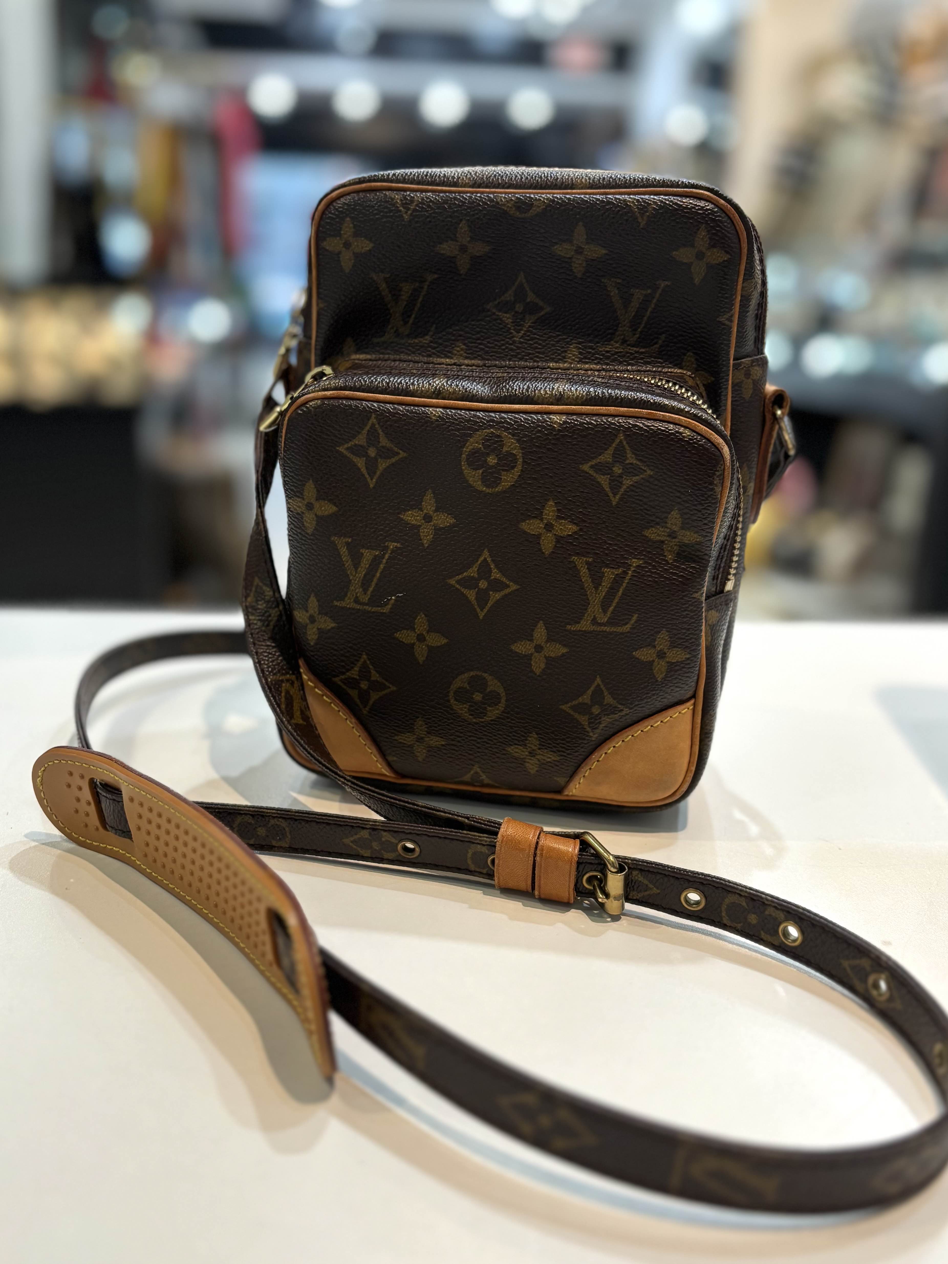 LOUIS VUITTON MONOGRAM AMAZONE VINTAGE PM BAG
