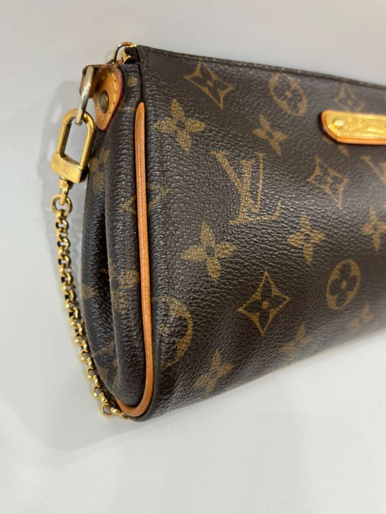 LOUIS VUITTON MONOGRAM EVA CLUTCH BAG