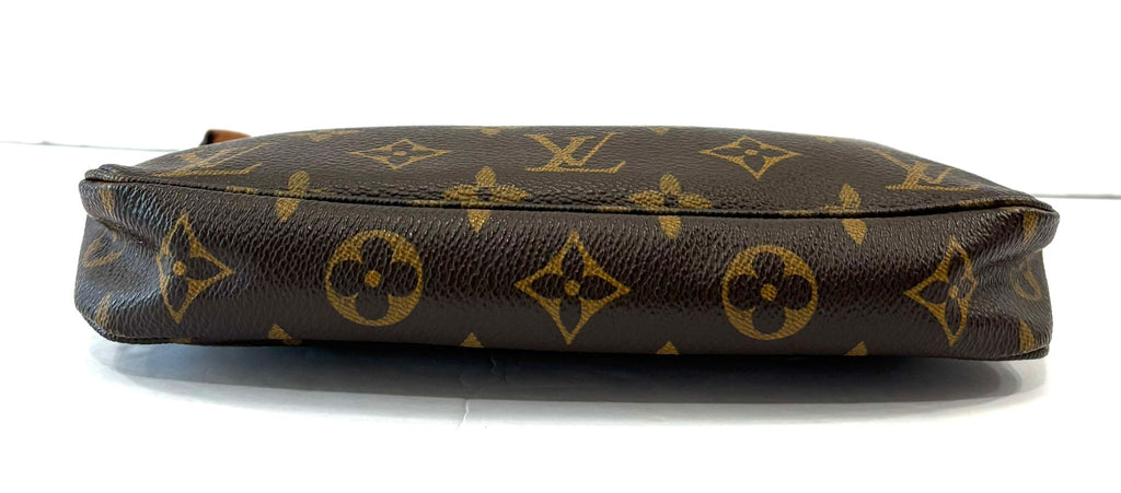 LOUIS VUITTON MONOGRAM CANVAS POCHETTE