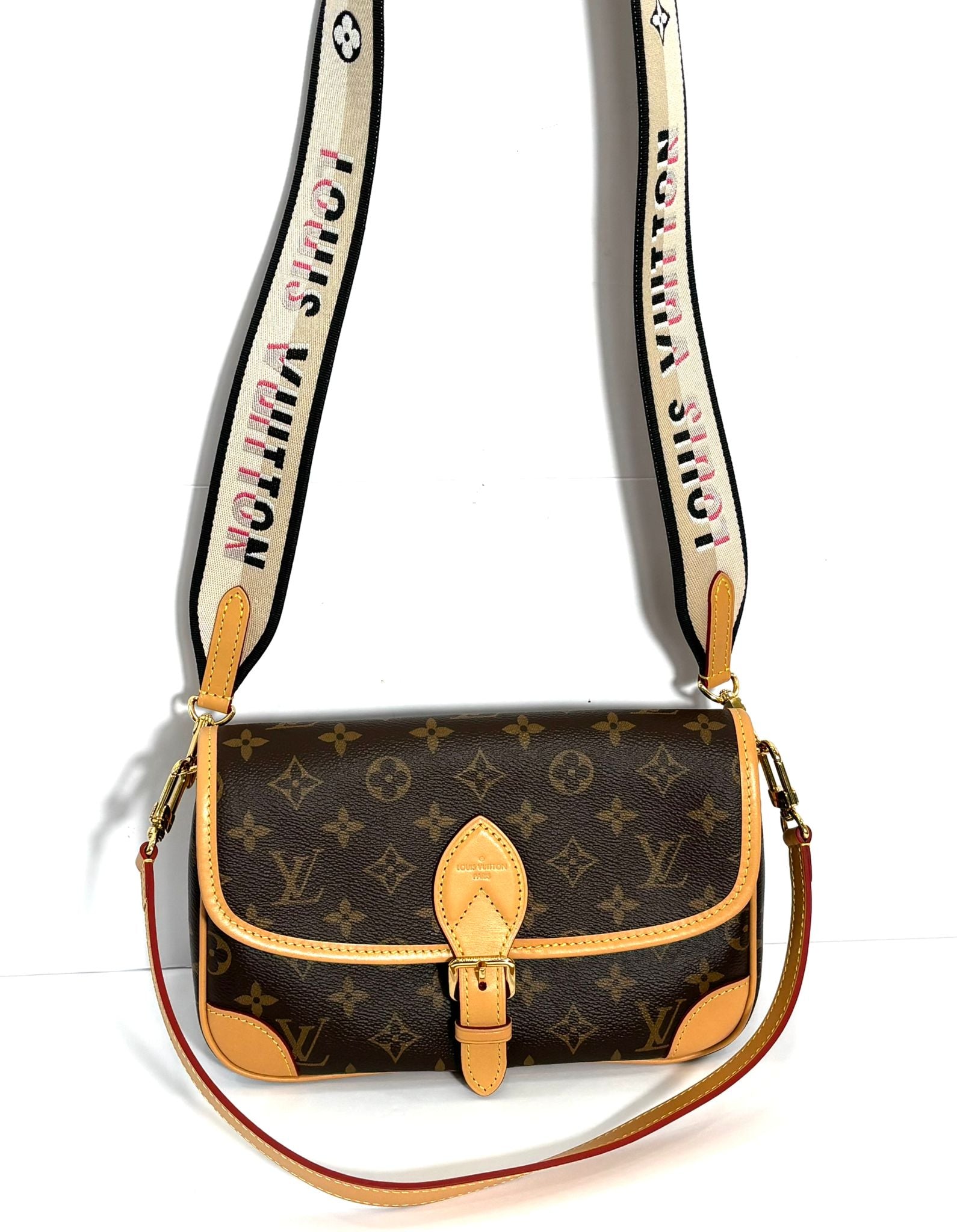 LOUIS VUITTON MONOGRAM DIANE CROSSBODY BAG