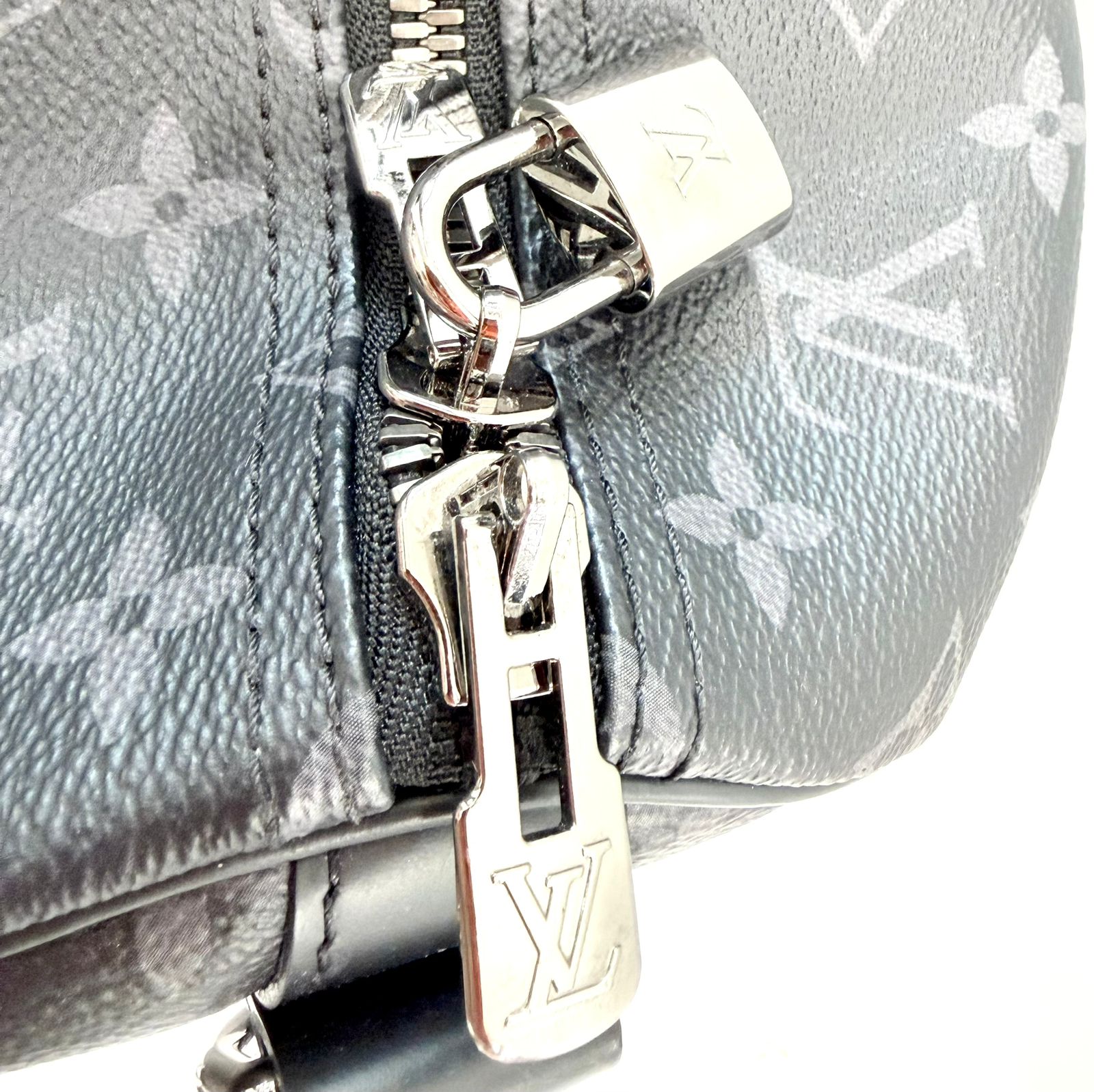 LOUIS VUITTON MONOGRAM ECLIPSE KEEPALL BANDOULIÈRE 55 DUFFLE BAG
