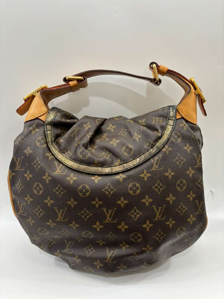 LOUIS VUITTON MONOGRAM KALAHARI GM SHOULDER BAG