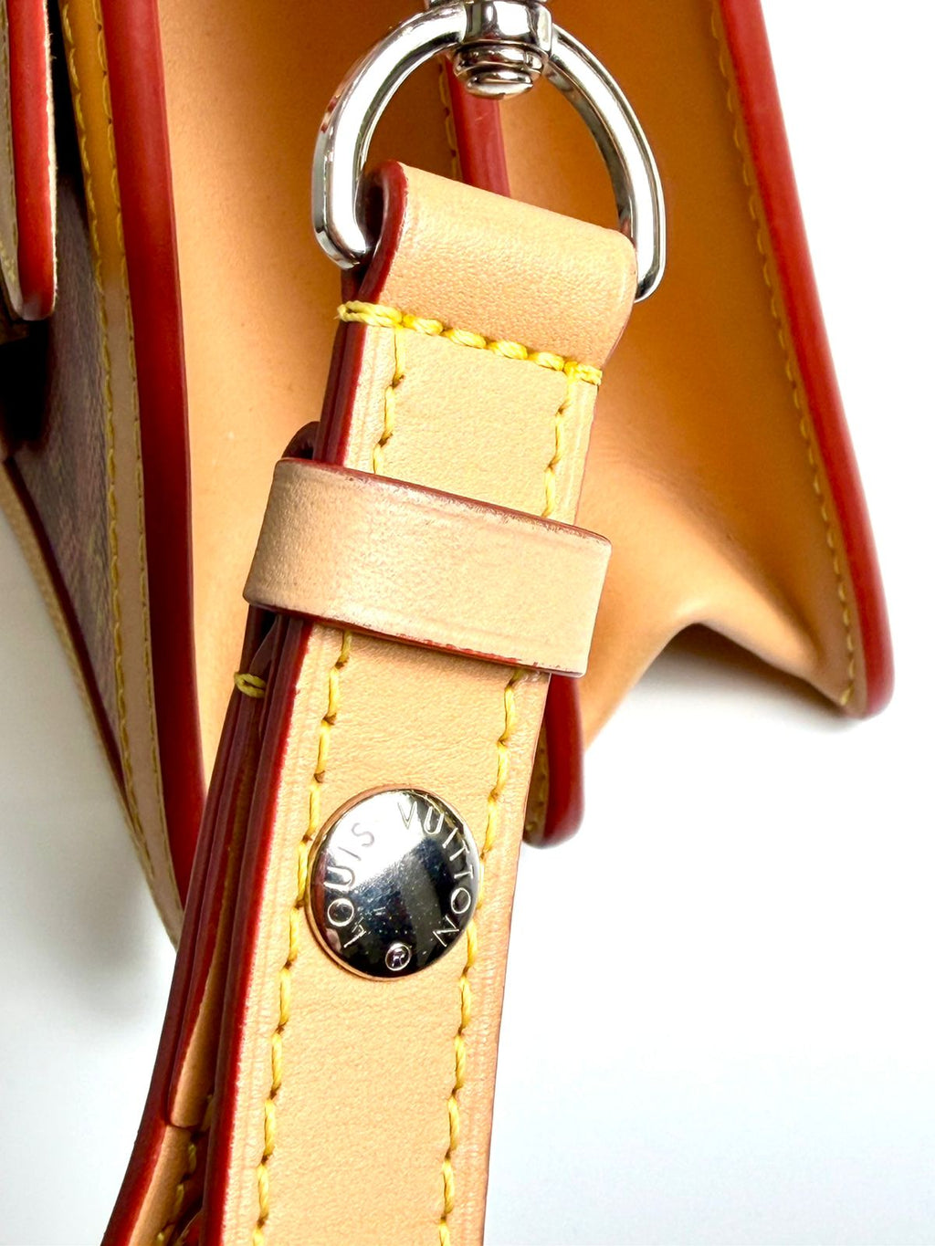 LOUIS VUITTON MONOGRAM LV DAUPHINE MM SHOULDER BAG