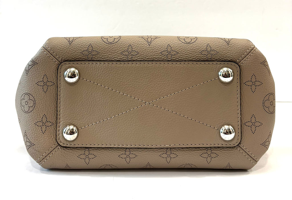 LOUIS VUITTON MONOGRAM MAHINA LEATHER BABYLONE BAG