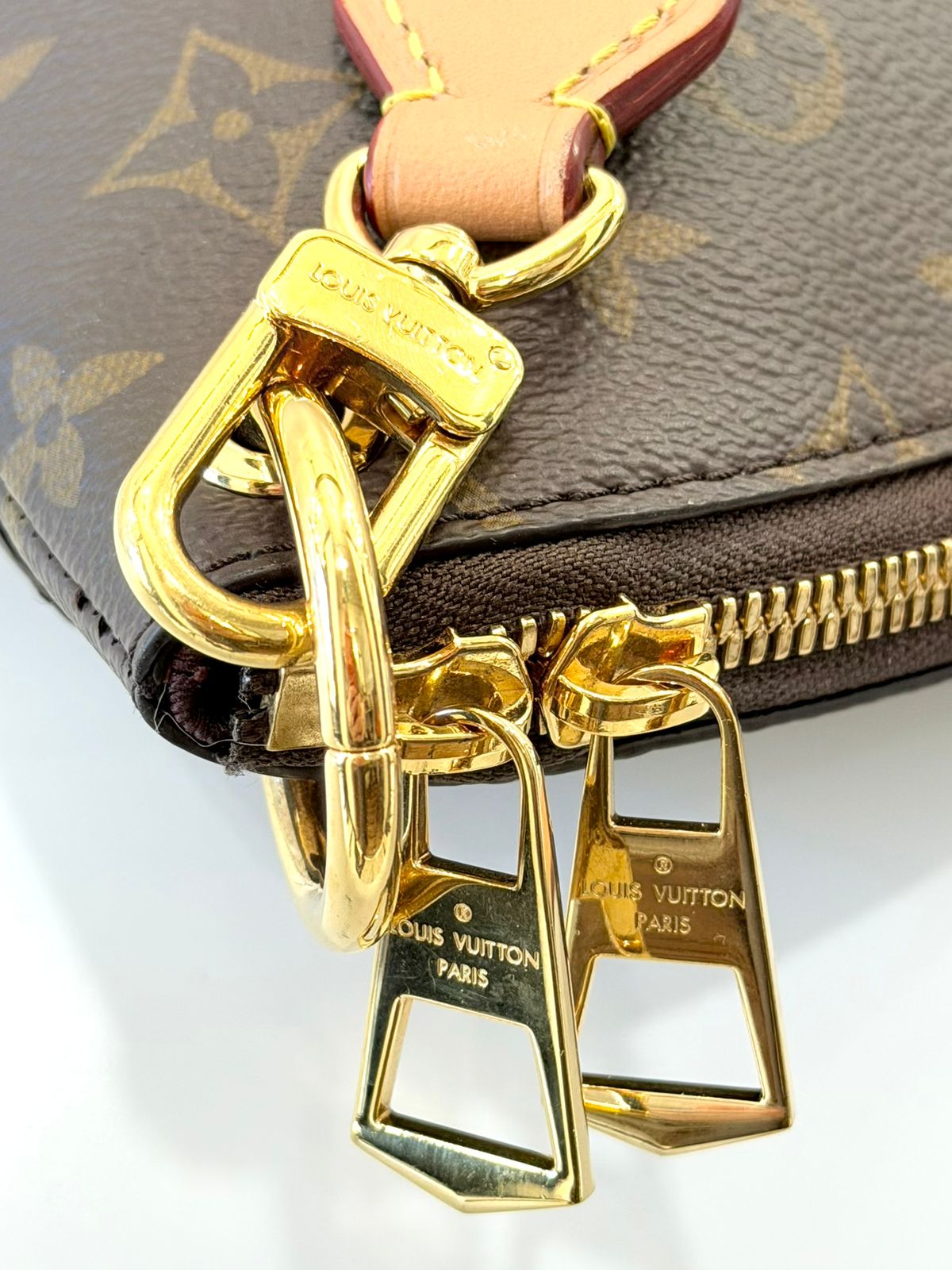LOUIS VUITTON MONOGRAM ODEON NM SHOULDER BAG