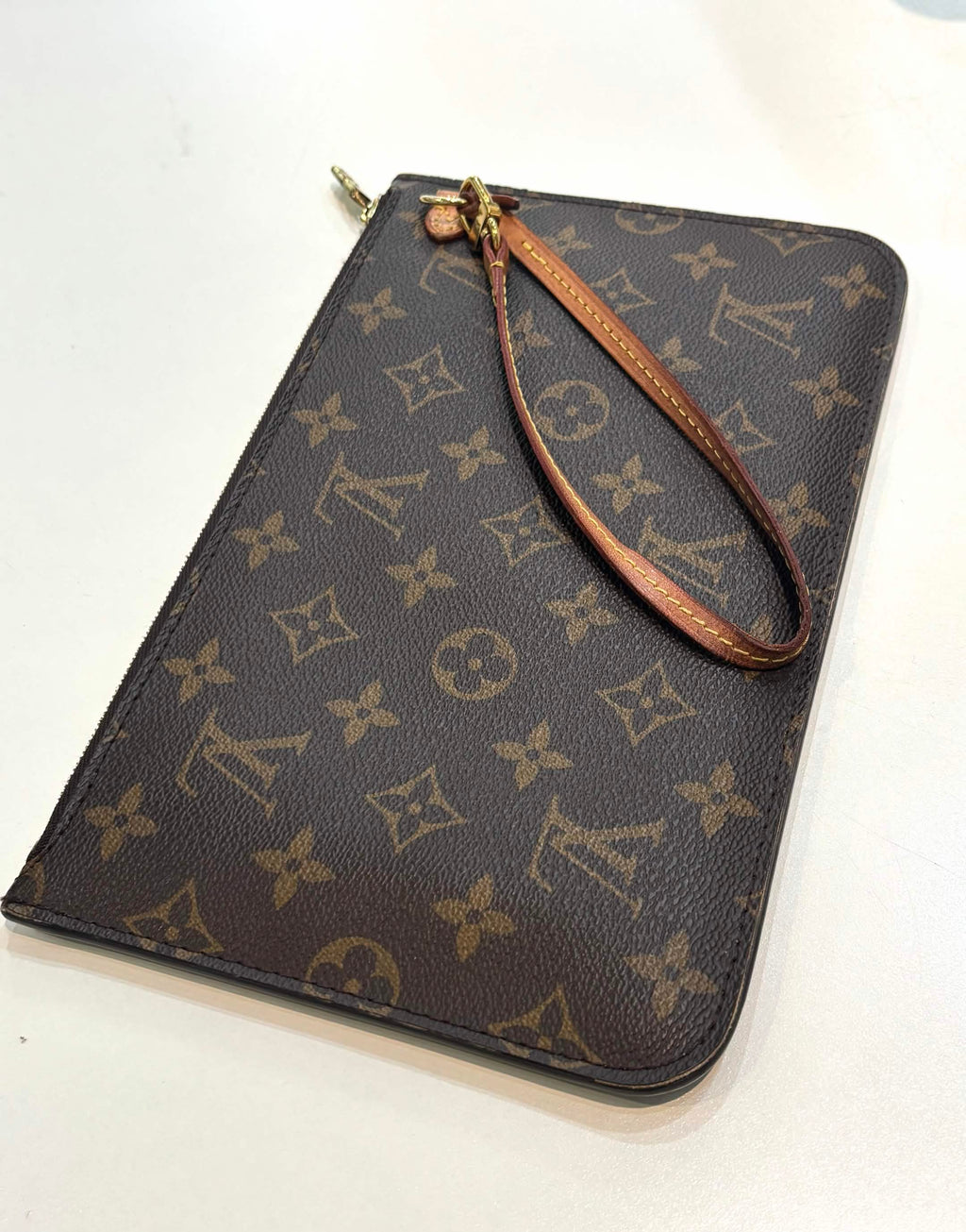LOUIS VUITTON MONOGRAM POCHETTE