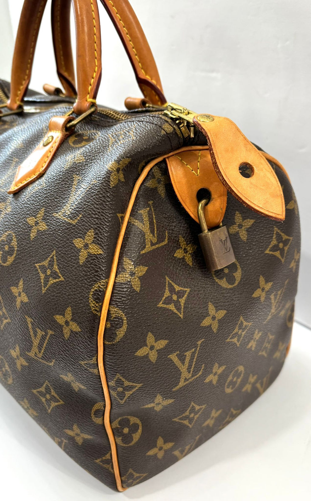 LOUIS VUITTON MONOGRAM SPEEDY 30 BAG