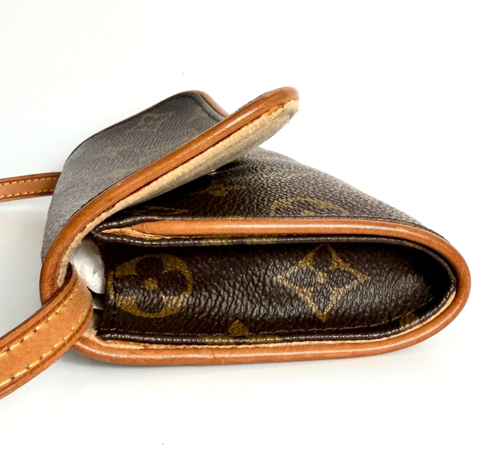 LOUIS VUITTON MONOGRAM TWIN PM POCHETTE