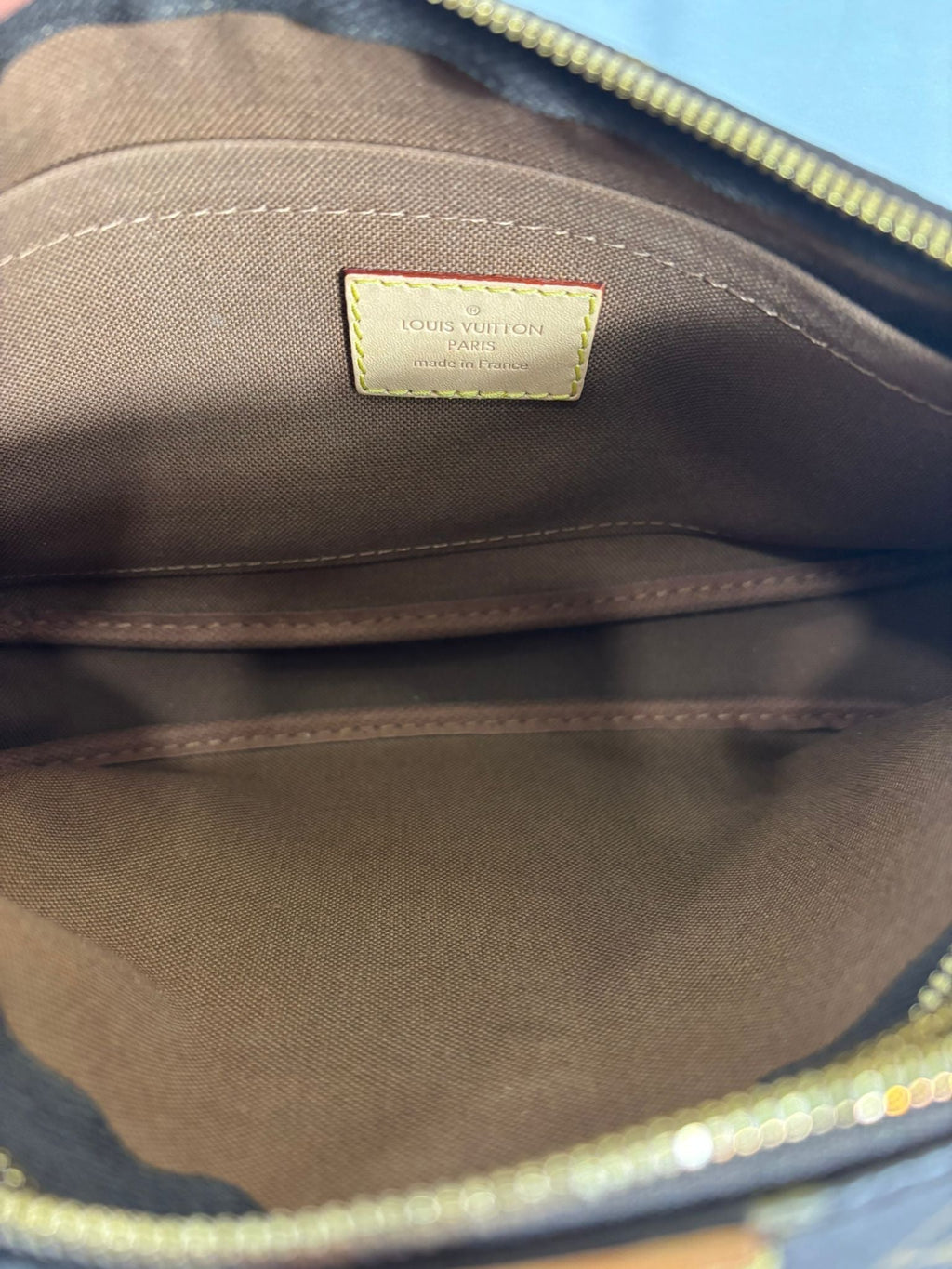 LOUIS VUITTON MULTI POCHETTE