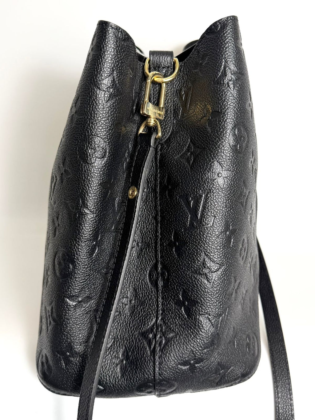 LOUIS VUITTON NEONOE MM MONOGRAM EMPREINTE LEATHER HANDBAG