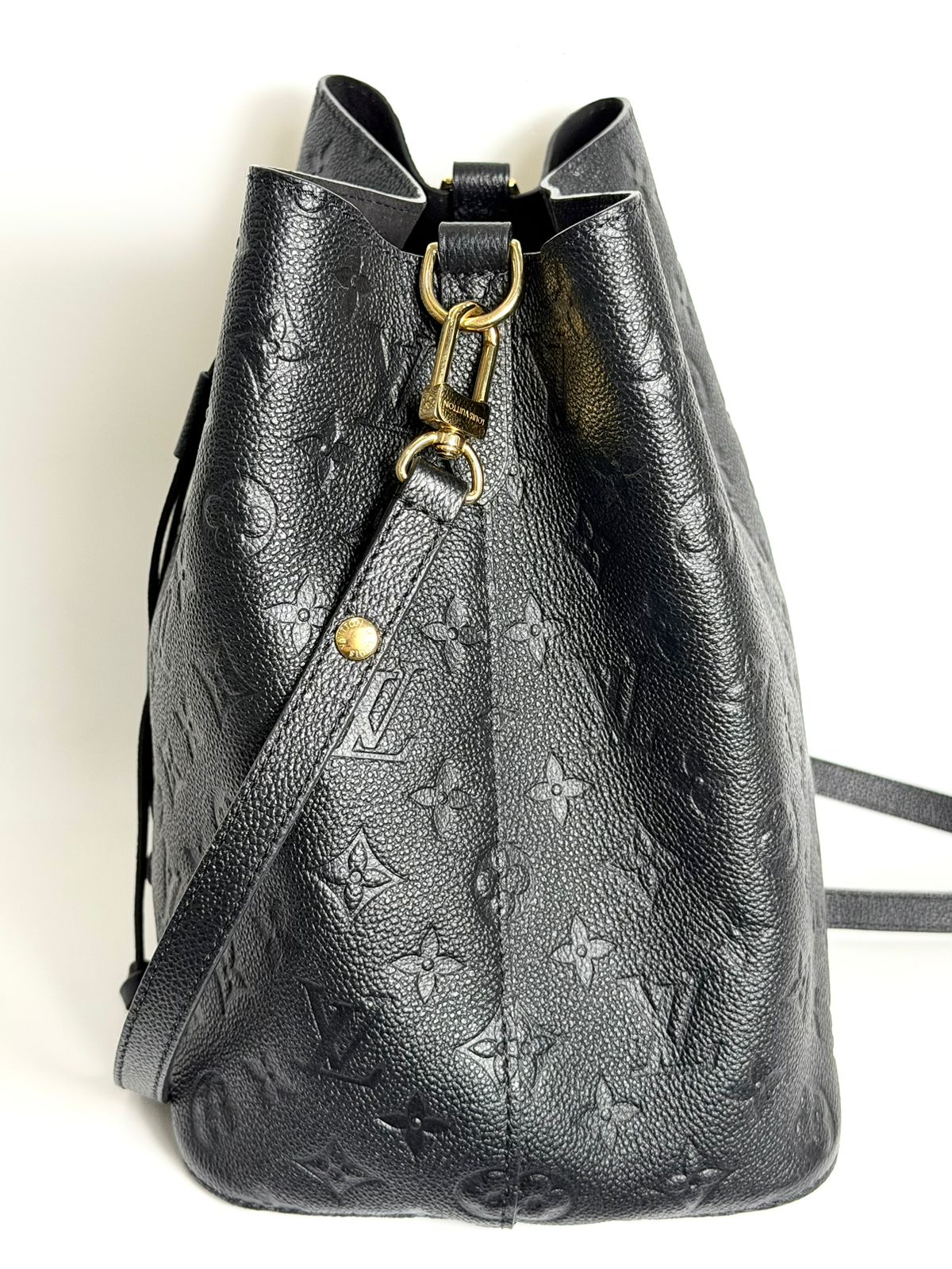 LOUIS VUITTON NEONOE MM MONOGRAM EMPREINTE LEATHER HANDBAG