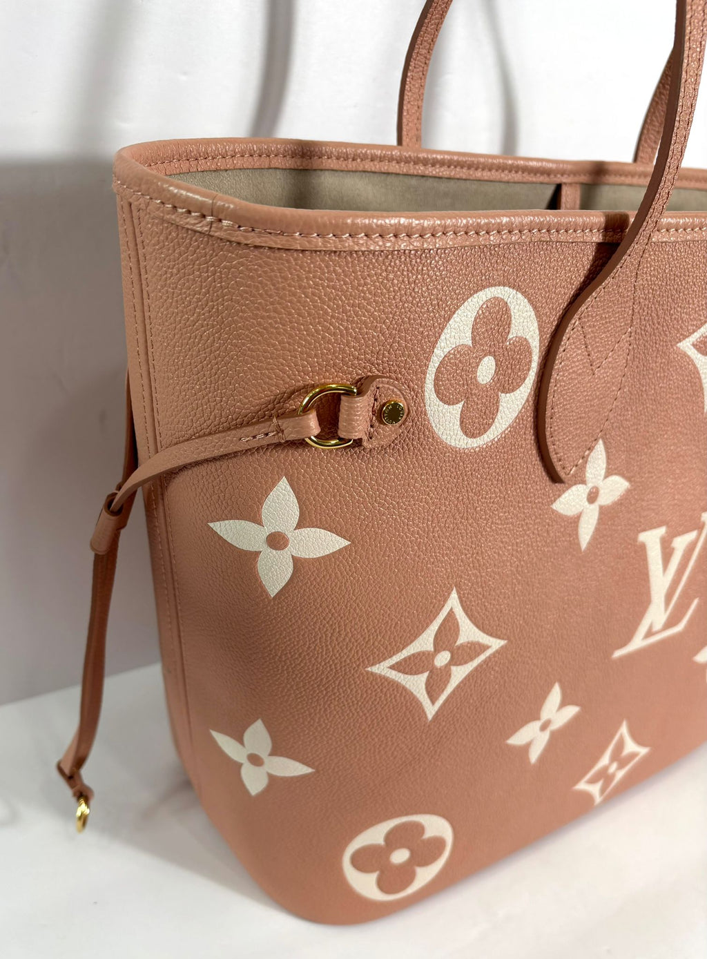 LOUIS VUITTON NEVERFULL MM EMPREINTE BAG