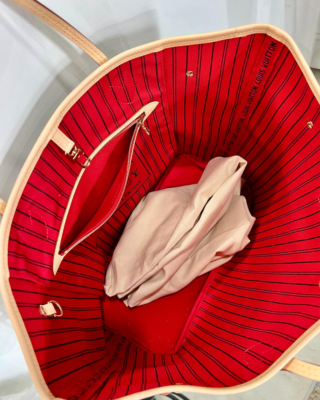 LOUIS VUITTON NEVERFULL MM BAG