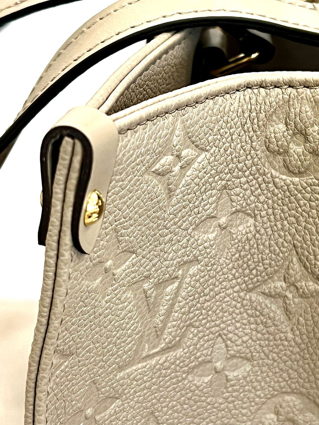 LOUIS VUITTON ON THE GO MM MONOGRAM BAG