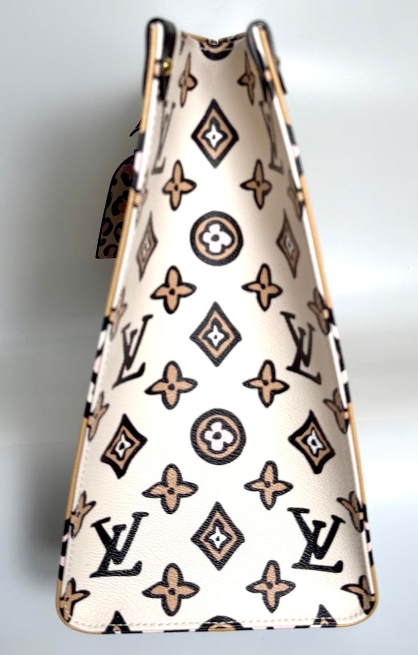 LV MONOGRAM GIANT WILD AT HEART ONTHEGO GM TOTE BAG