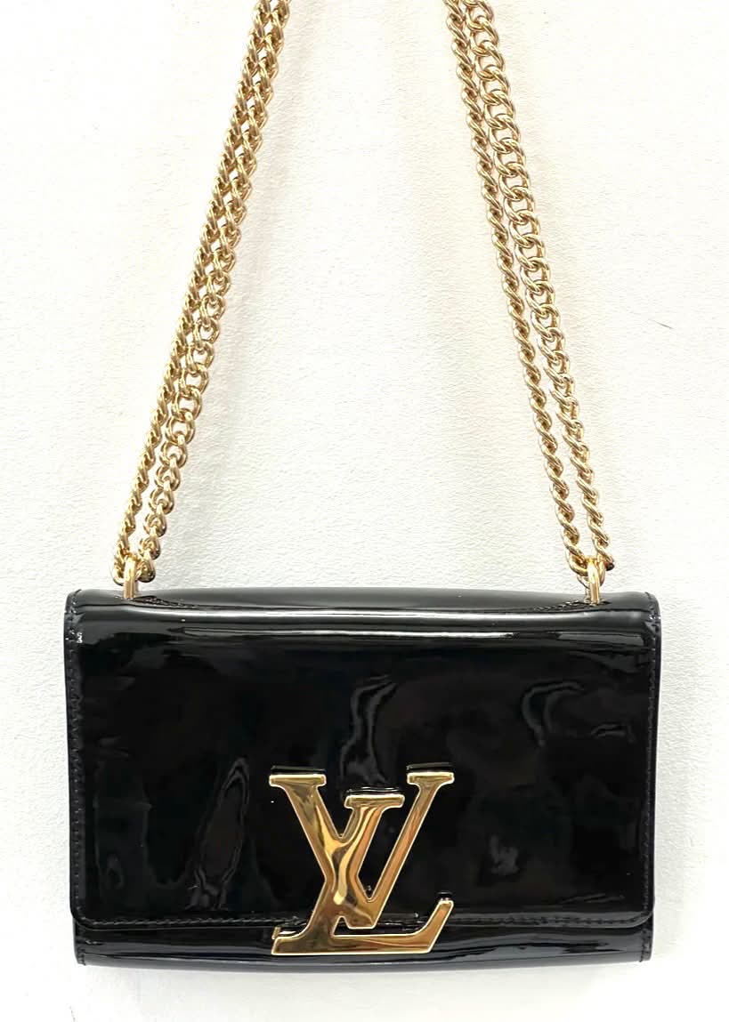LOUIS VUITTON PATENT LOUISE MM SLIDING CHAIN SHOULDER BAG