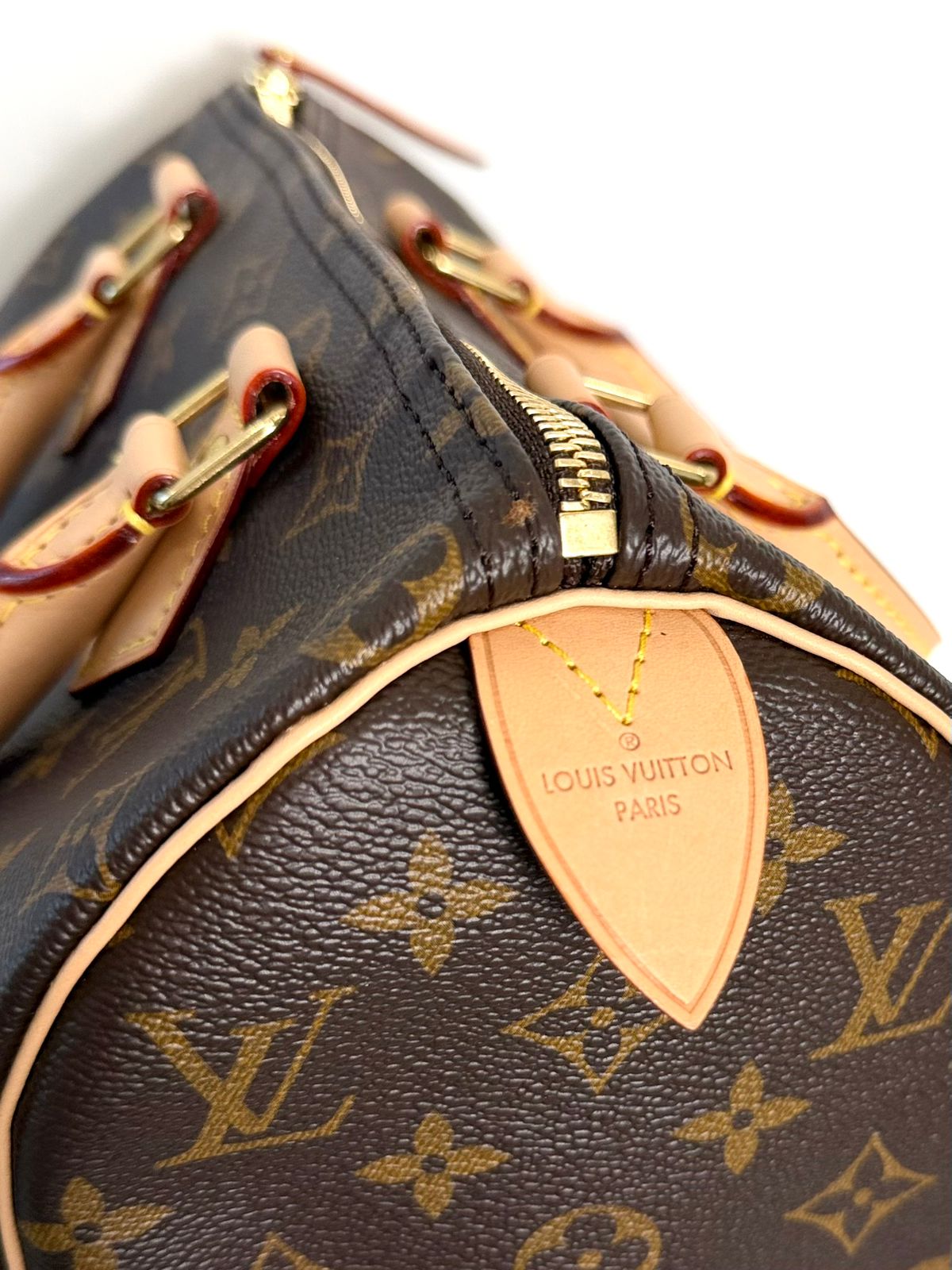 LOUIS VUITTON MONOGRAM SPEEDY 25 HANDBAG