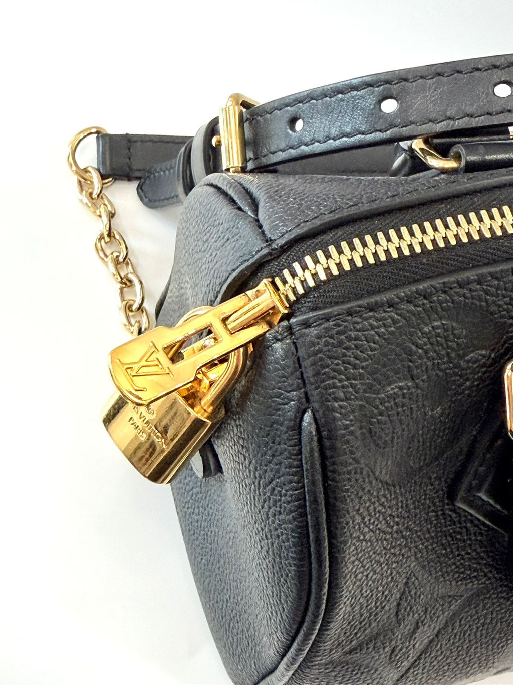 LV MONOGRAM SPEEDY 20 BANDOULIÈRE EMPREINTE LEATHER BAG