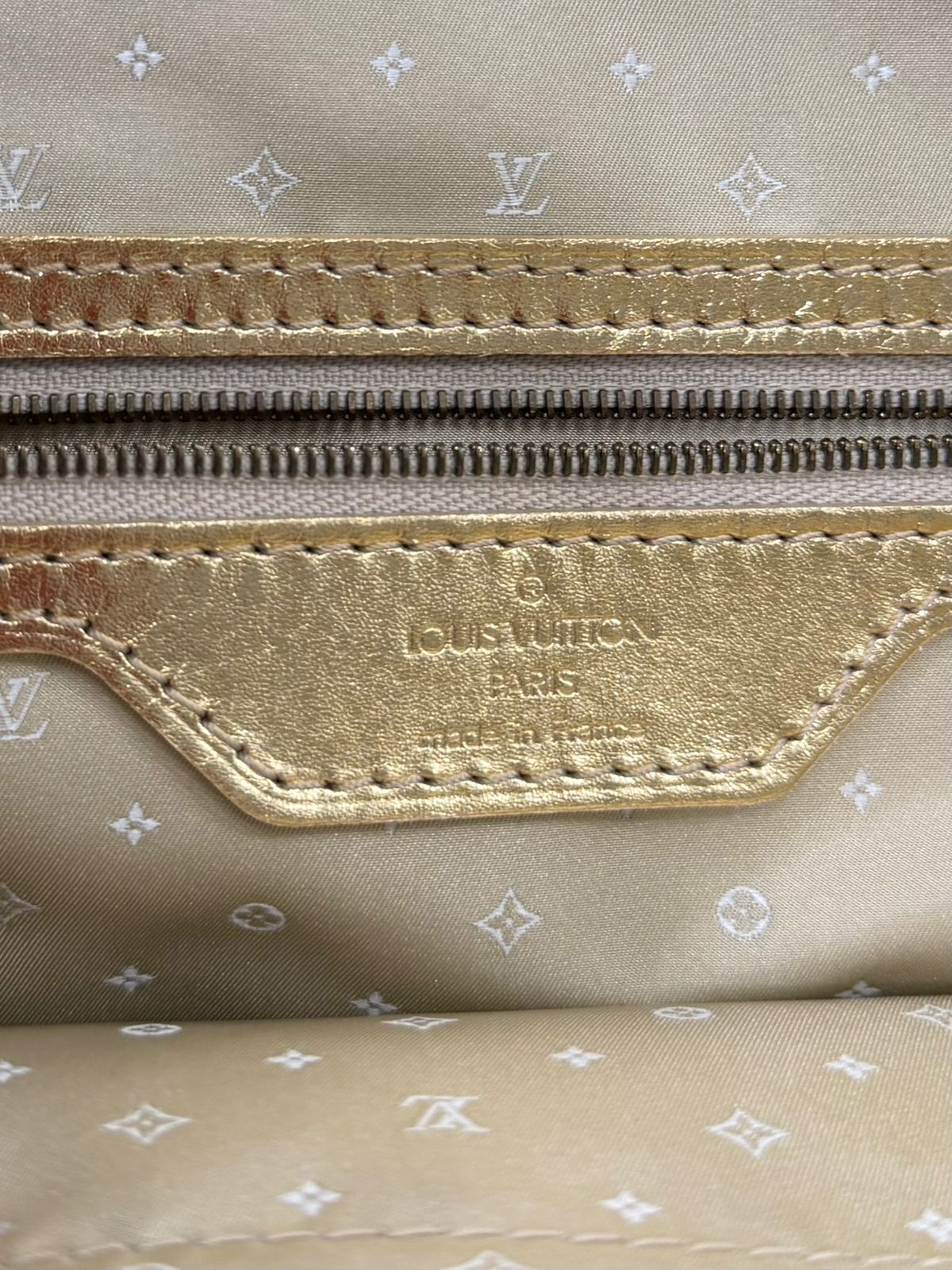 LOUIS VUITTON SUHALI METALLIC CALFSKIN LEATHER LOCKIT MM HANDBAG