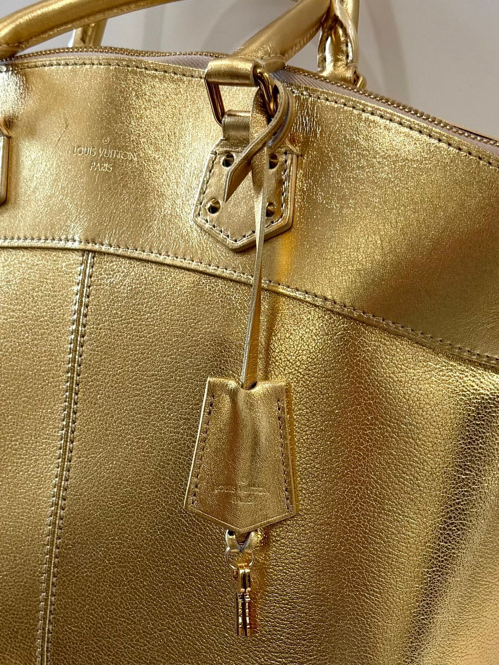 LOUIS VUITTON SUHALI METALLIC CALFSKIN LEATHER LOCKIT MM HANDBAG