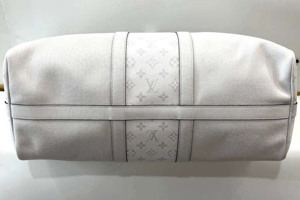 LOUIS VUITTON TAIGA MONOGRAM KEEPALL BANDOULIÈRE 50 BAG