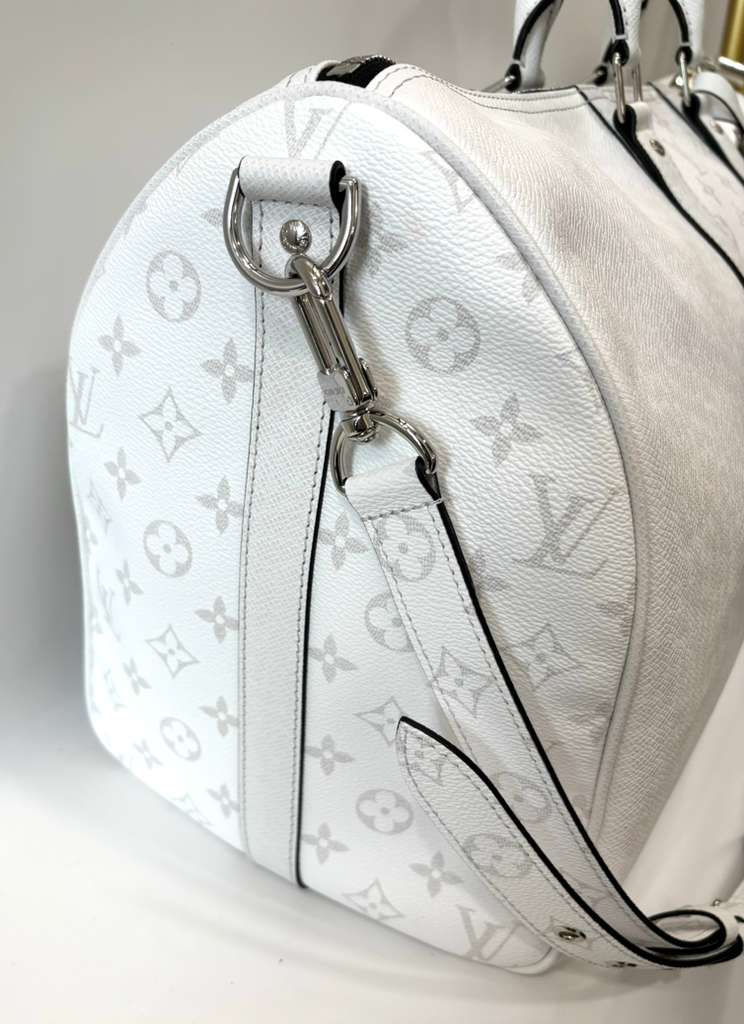 LOUIS VUITTON TAIGA MONOGRAM KEEPALL BANDOULIÈRE 50 BAG