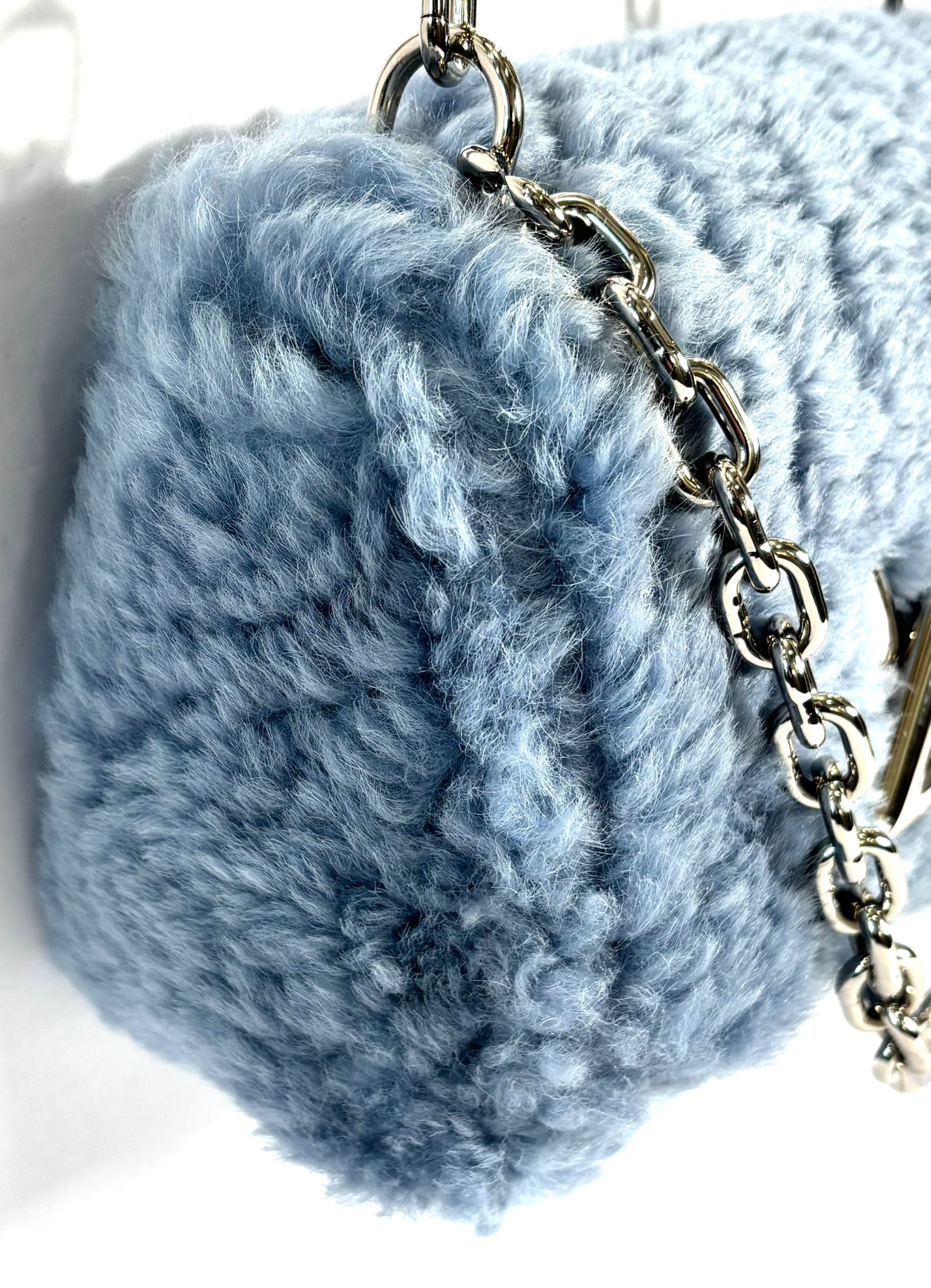 LOUIS VUITTON TWIST SHEARLING MM HANDBAG