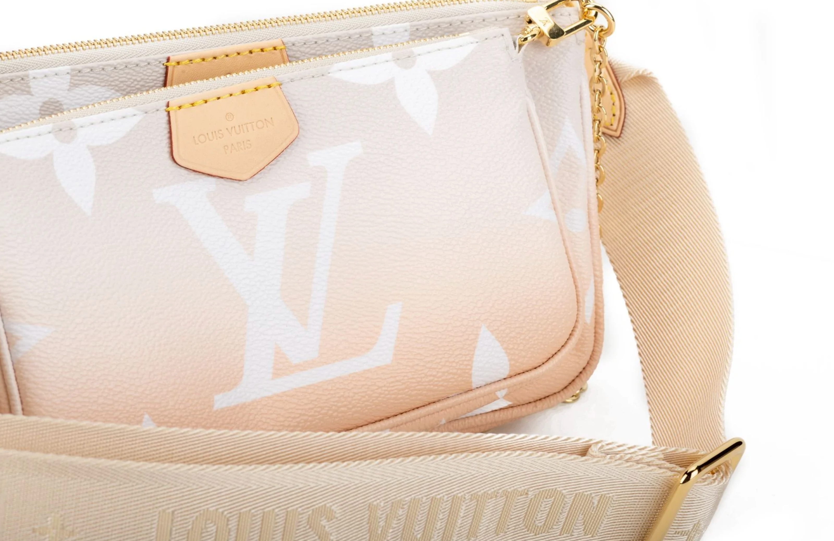 LOUIS VUITTON LIMITED EDITION BLUSH MULTI POCHETTE BN