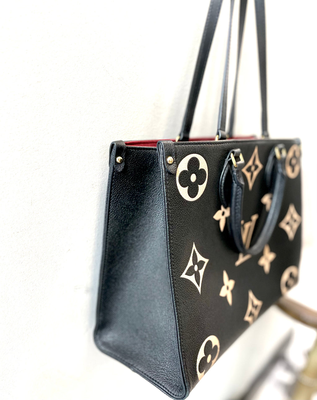 LOUIS VUITTON "ON THE GO " MONOGRAM GIANT MM TOTE