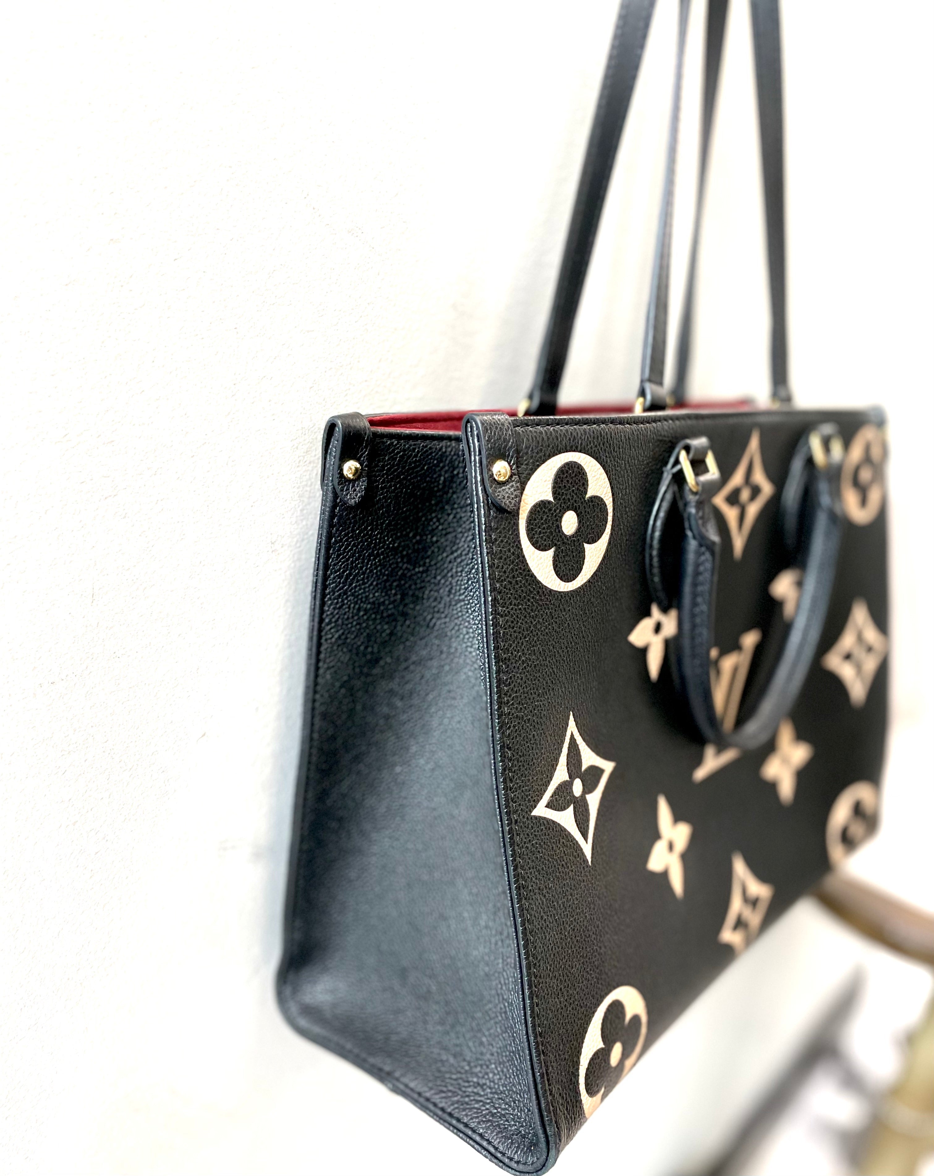 LOUIS VUITTON "ON THE GO " MONOGRAM GIANT MM TOTE