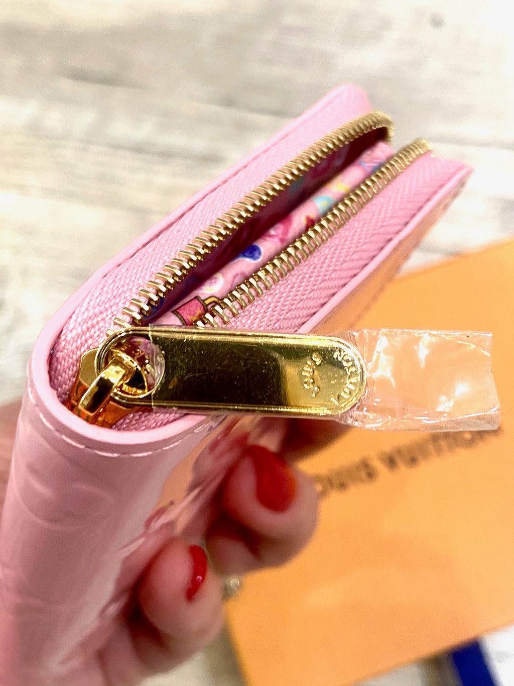 LOUIS VUITTON MONOGRAM ZIPPY COIN PURSE