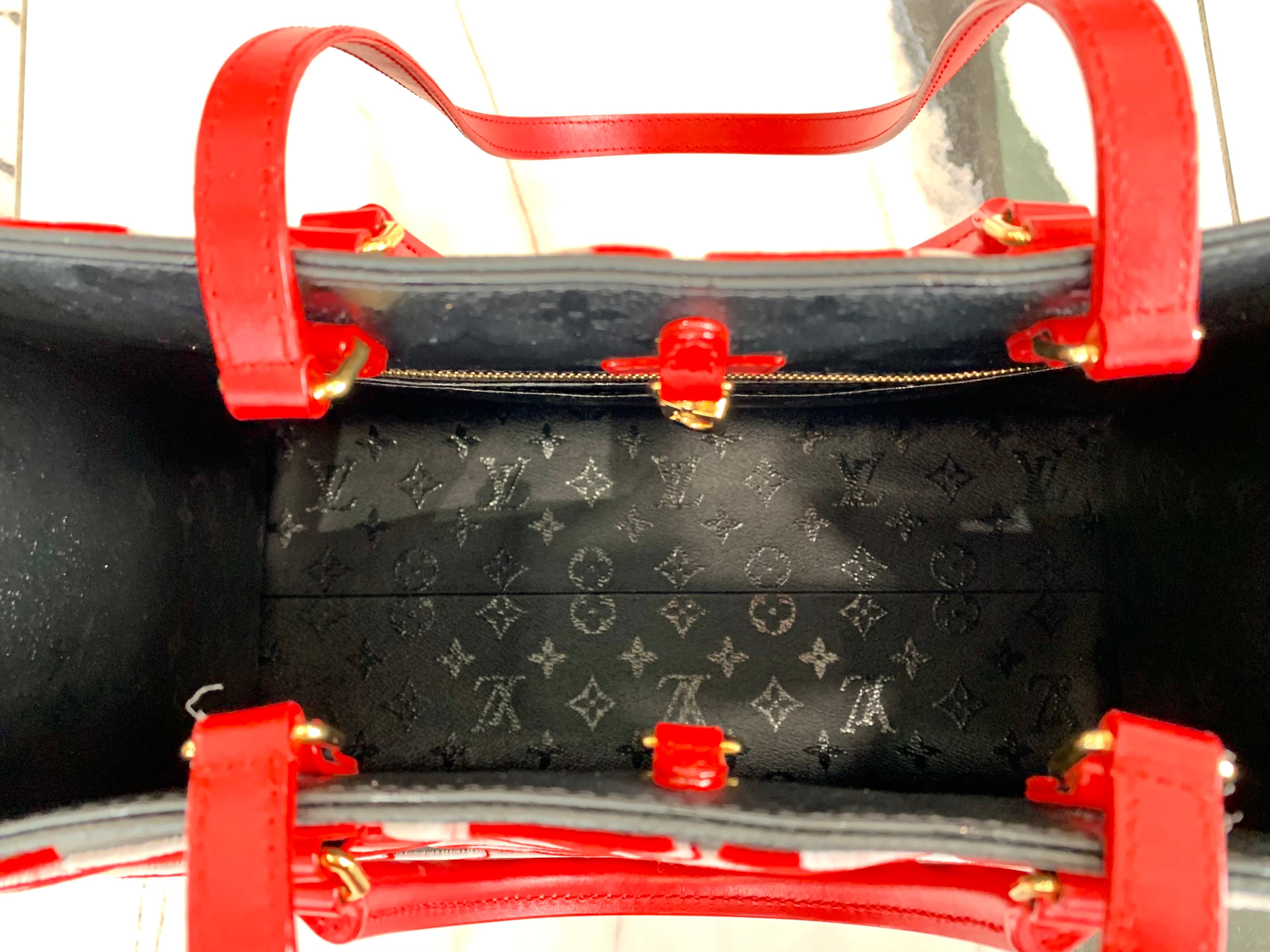 LOUIS VUITTON ON-THE-GO FISCHER MONOGRAM SHOULDER BAG