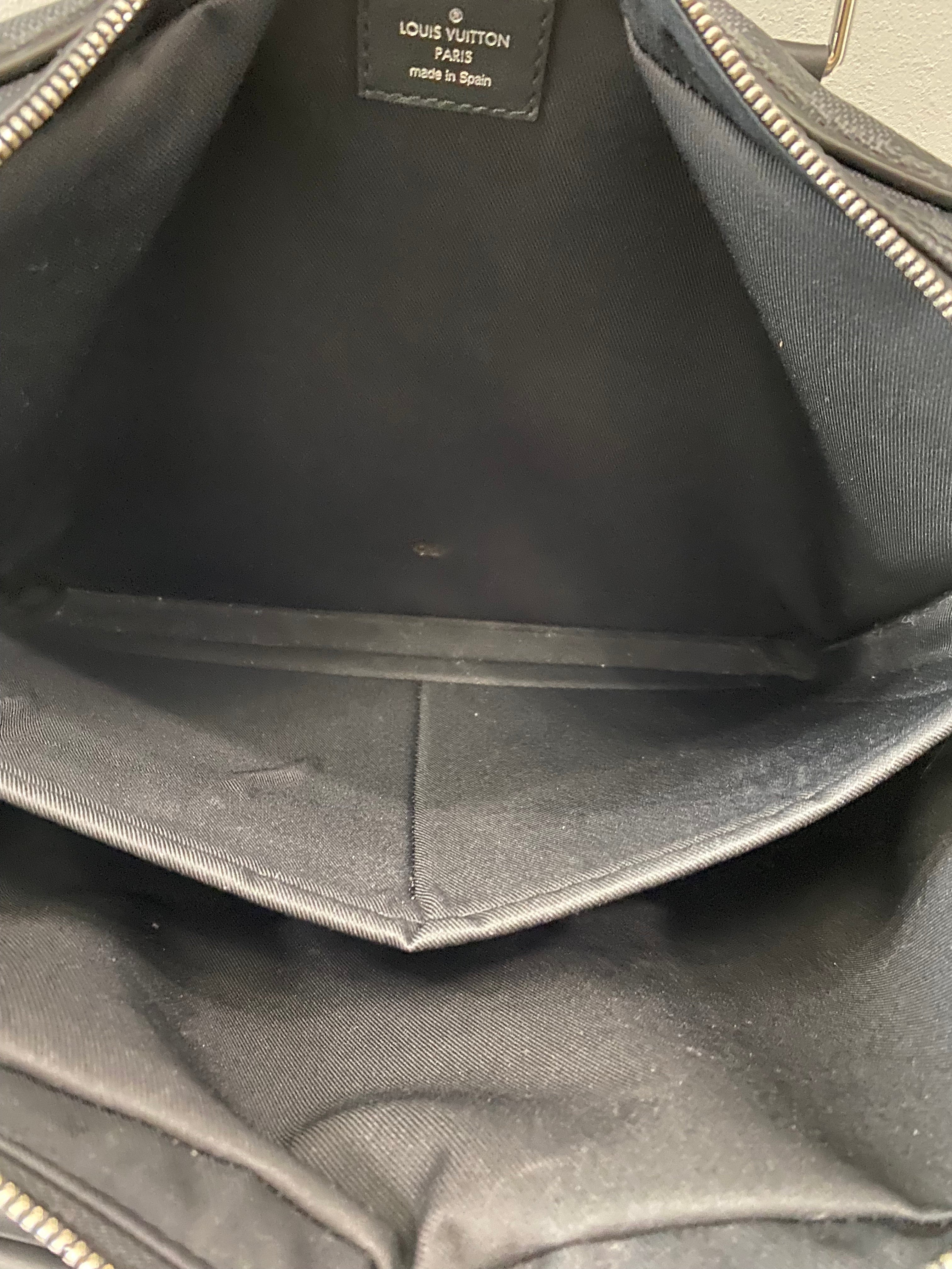 LOUIS VUITTON DAMIER GRAPHITE PORTE DOCUMENTS VOYAGE PM BAG