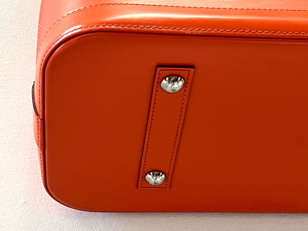 LOUIS VUITTON EPI LEATHER ALMA GM IN ORANGE