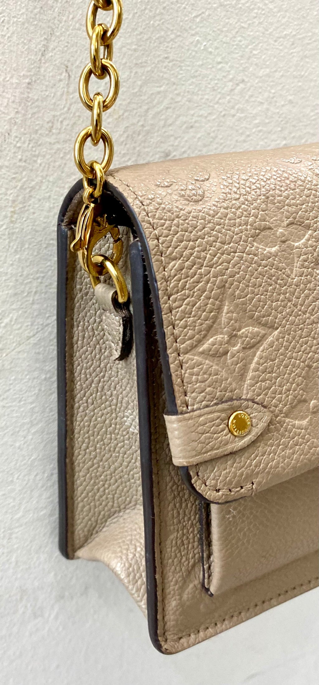 LOUIS VUITTON EMPREINTE LEATHER VAVIN WALLET ON CHAIN