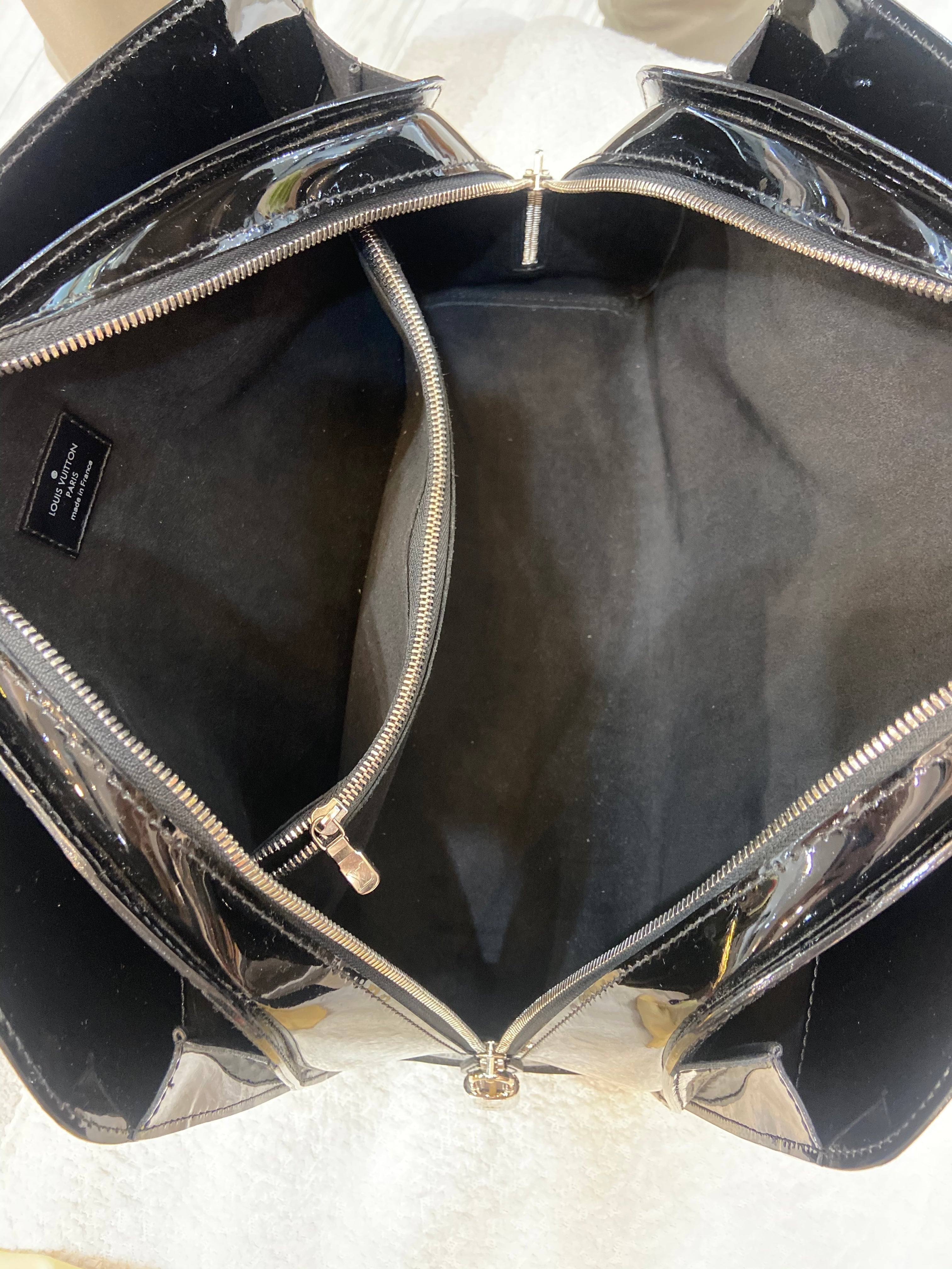 LOUIS VUITTON EPI LEATHER PONT NEUF GM BAG