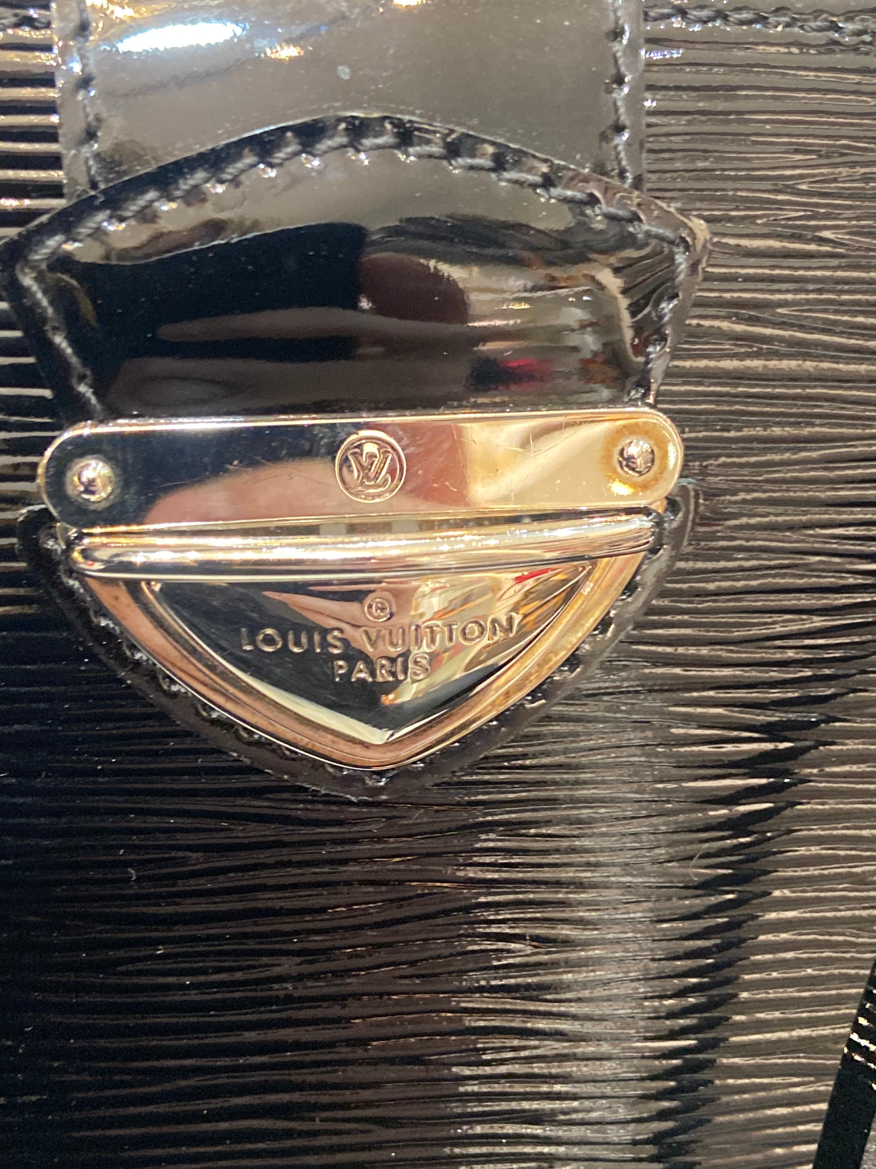 LOUIS VUITTON EPI LEATHER PONT NEUF GM BAG