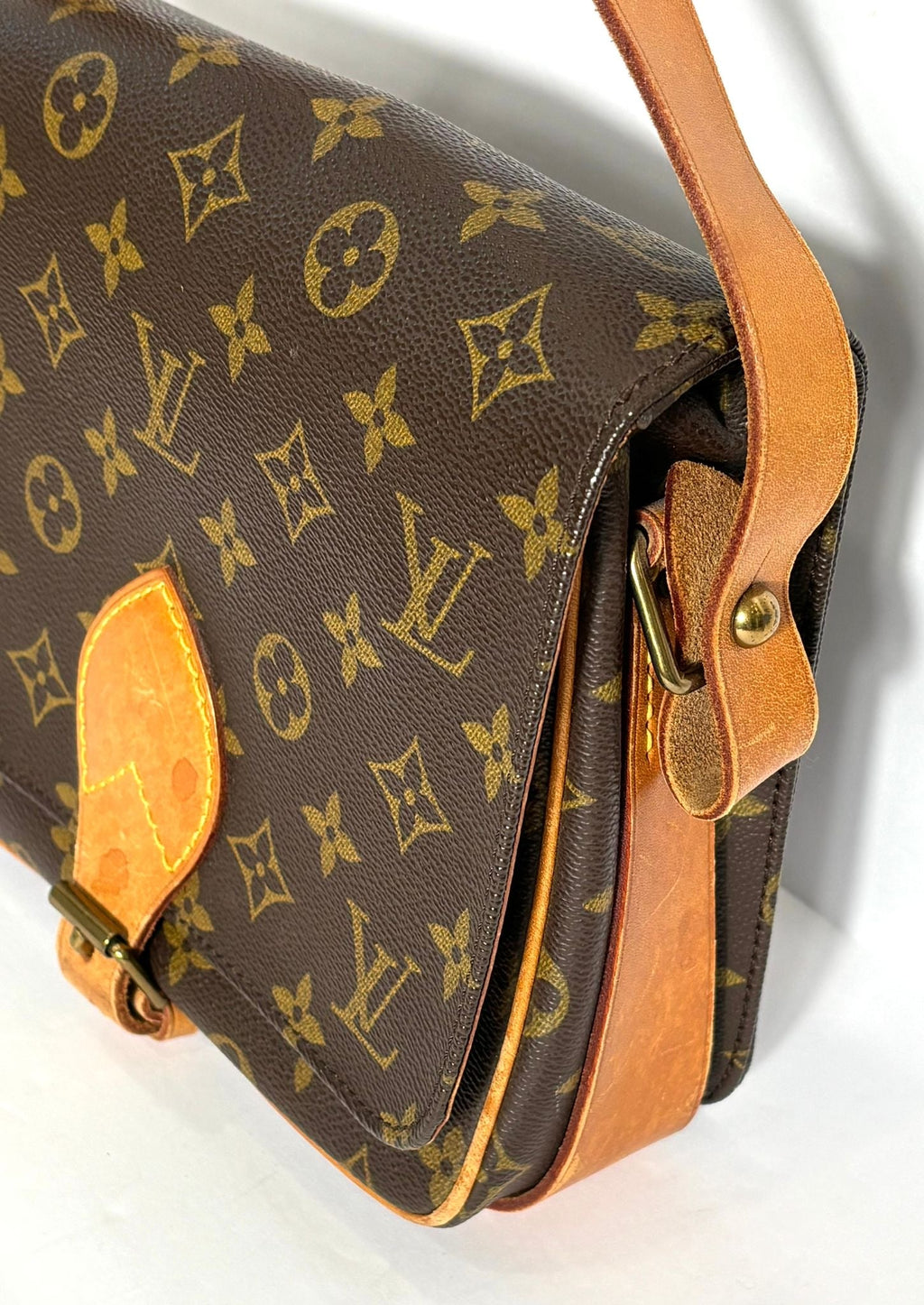 LOUIS VUITTON MONOGRAM CARTOUCHIERE GM CROSSBODY BAG