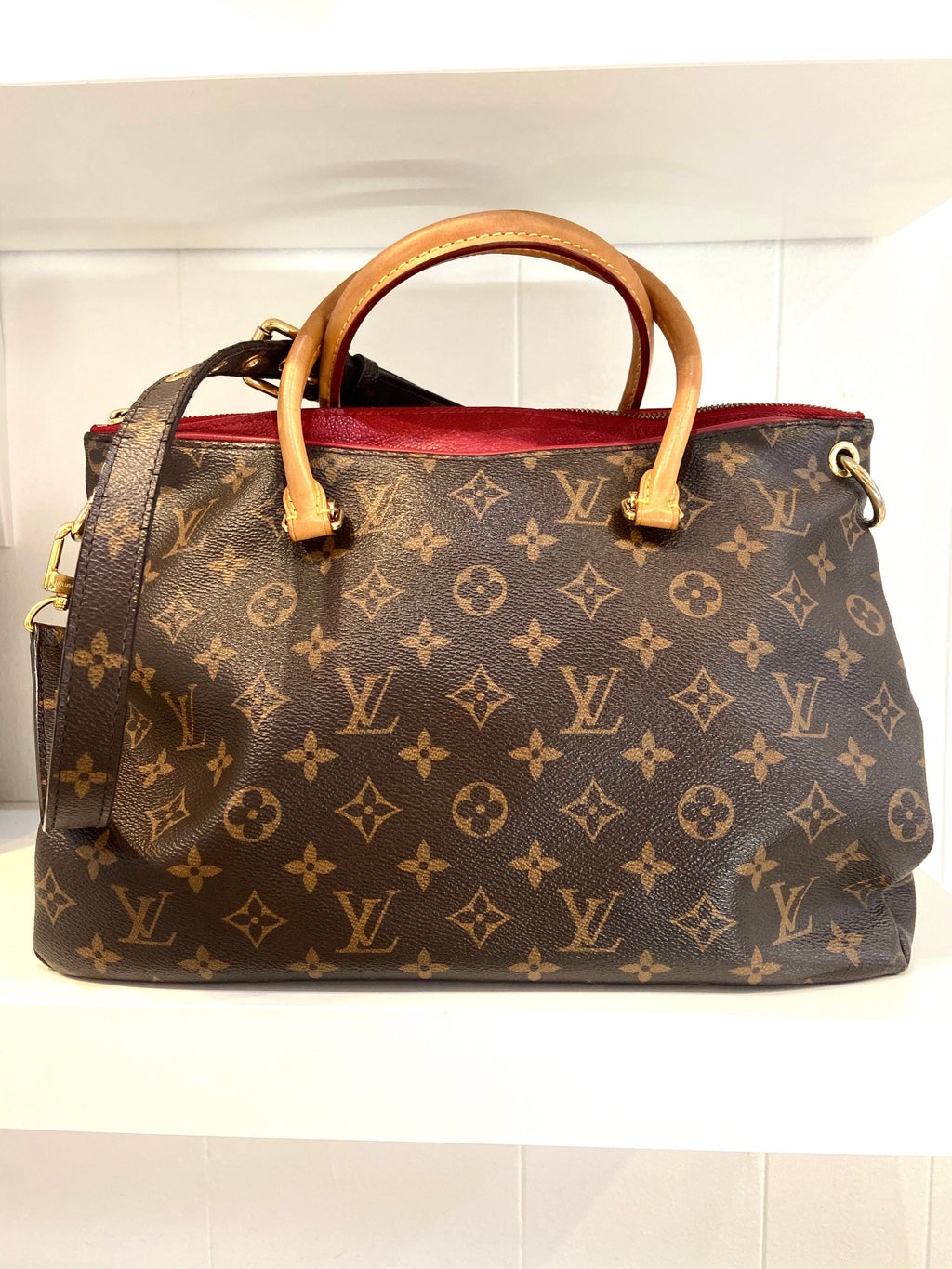 LOUIS VUITTON MONOGRAM PALLAS TOTE BAG
