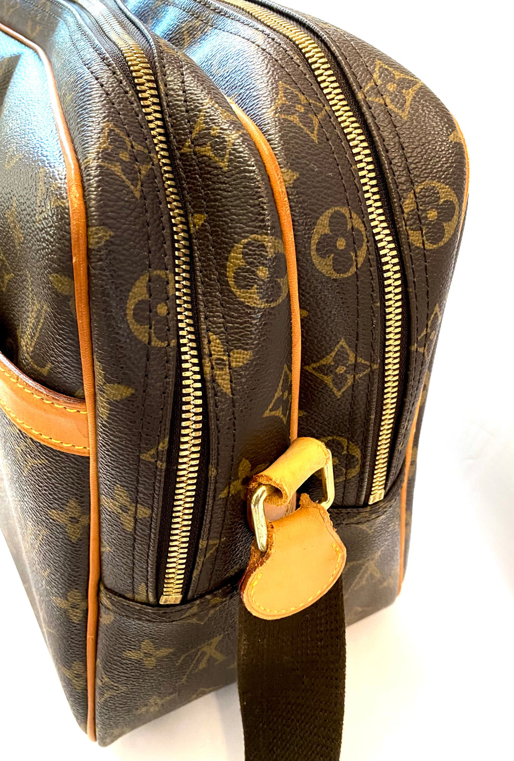 LOUIS VUITTON MONOGRAM REPORTER GM SHOULDER BAG