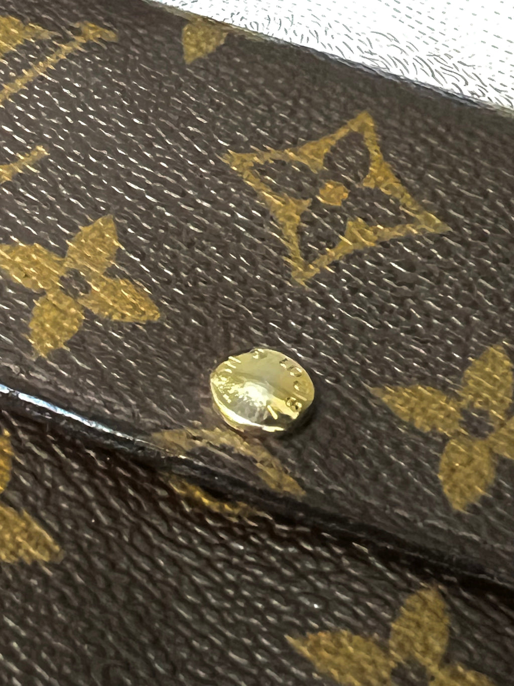 LOUIS VUITTON MONOGRAM SARAH WALLET