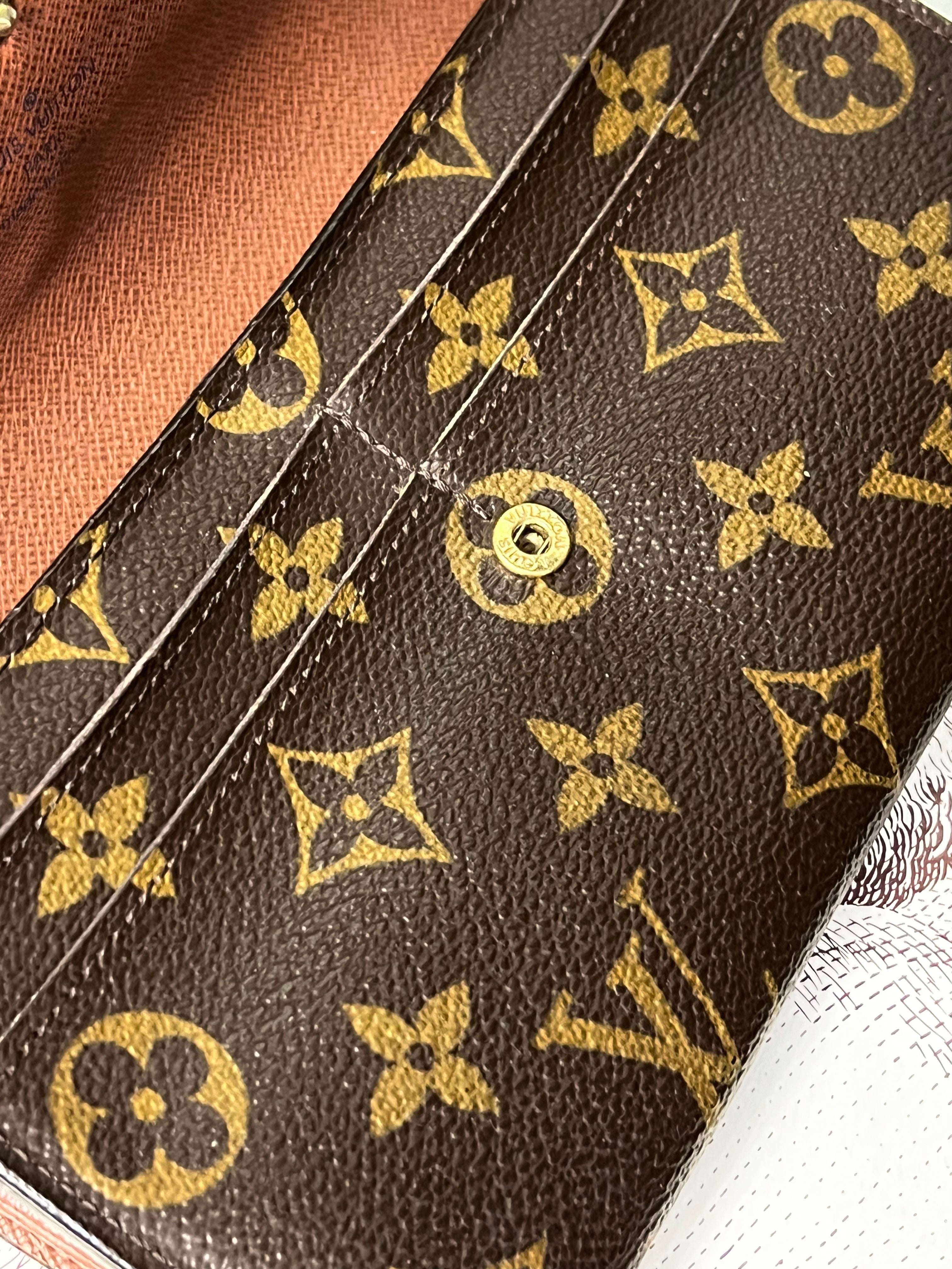 LOUIS VUITTON MONOGRAM SARAH WALLET