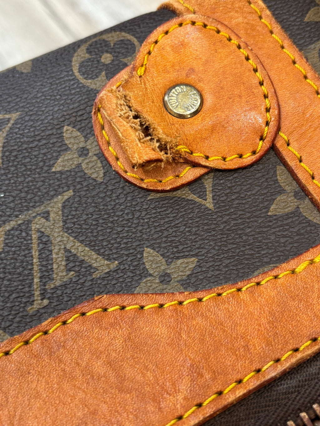 LV MONOGRAM VINTAGE WEEKENDER TRAVEL DUFFLE BAG
