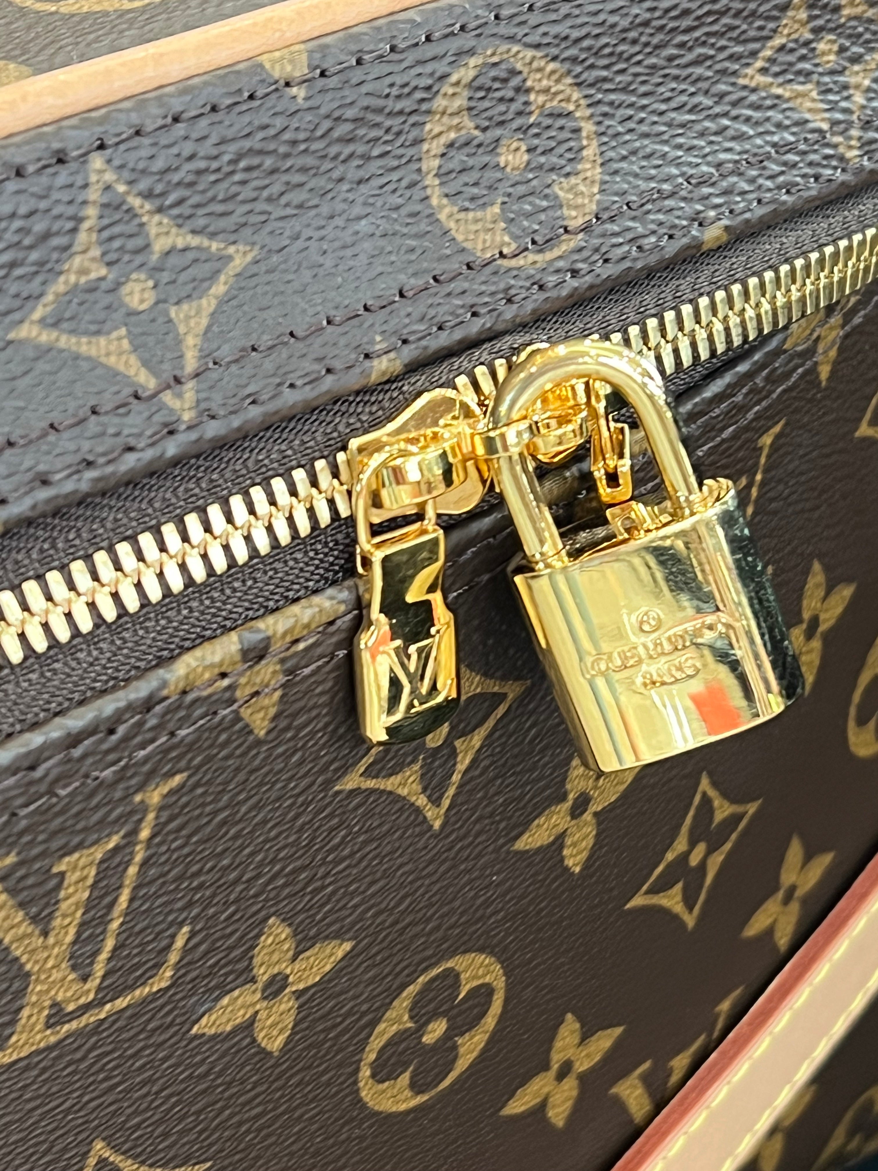 LOUIS VUITTON MONOGRAM NICE VANITY CASE