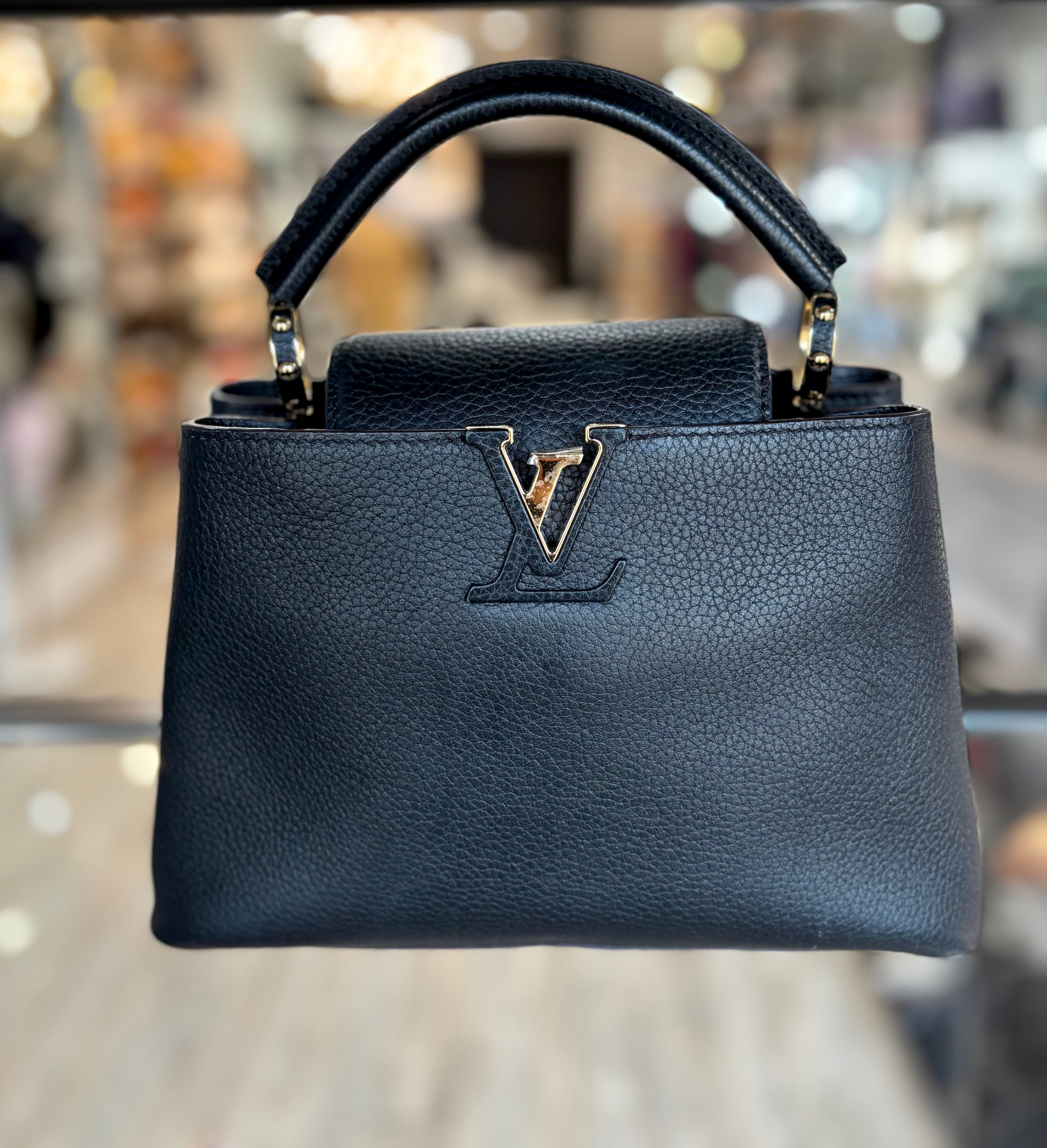 LOUIS VUITTON TAURILLON LEATHER SMALL CAPUCINES BAG