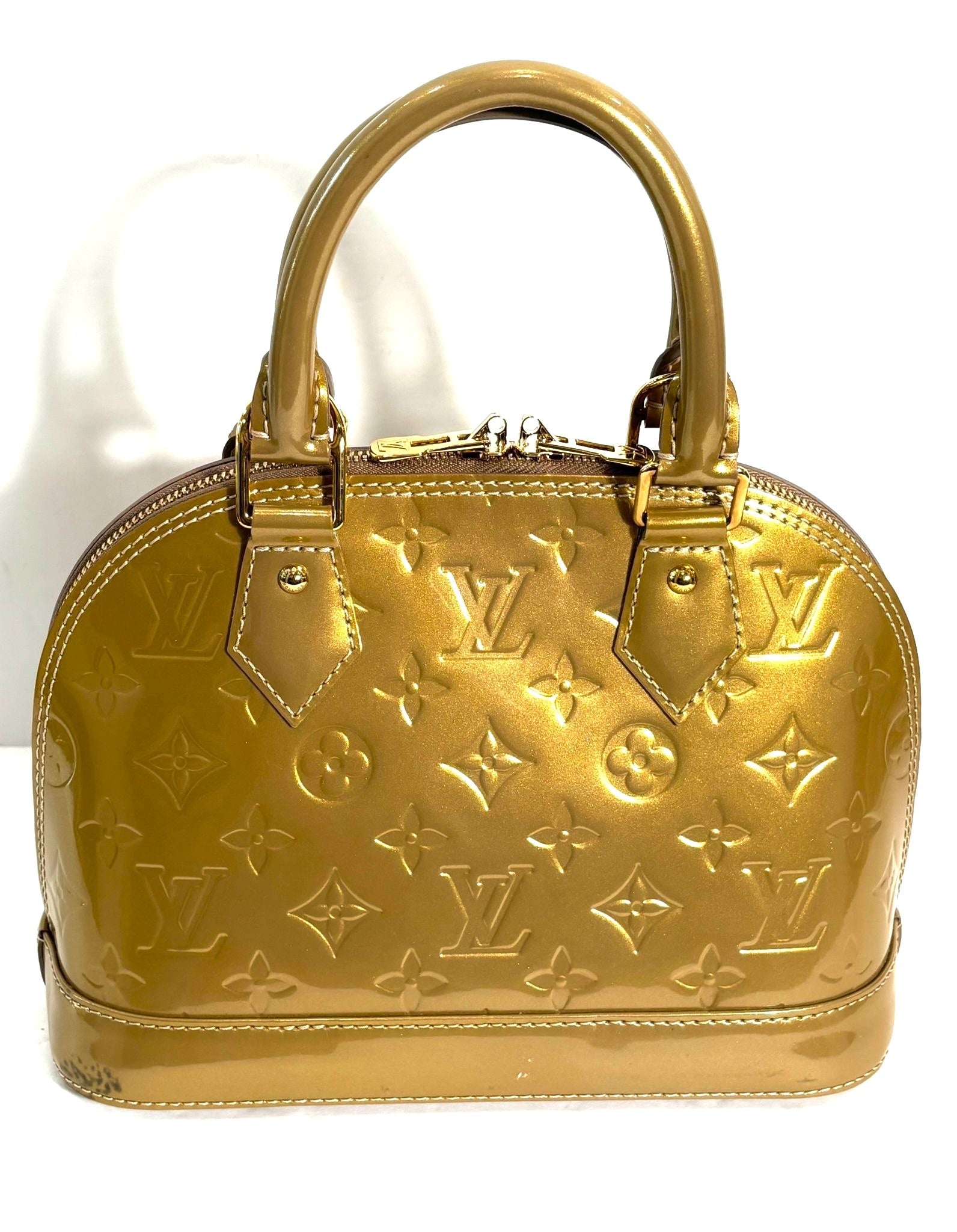LOUIS VUITTON VERNIS ALMA BB HANDBAG GOLD